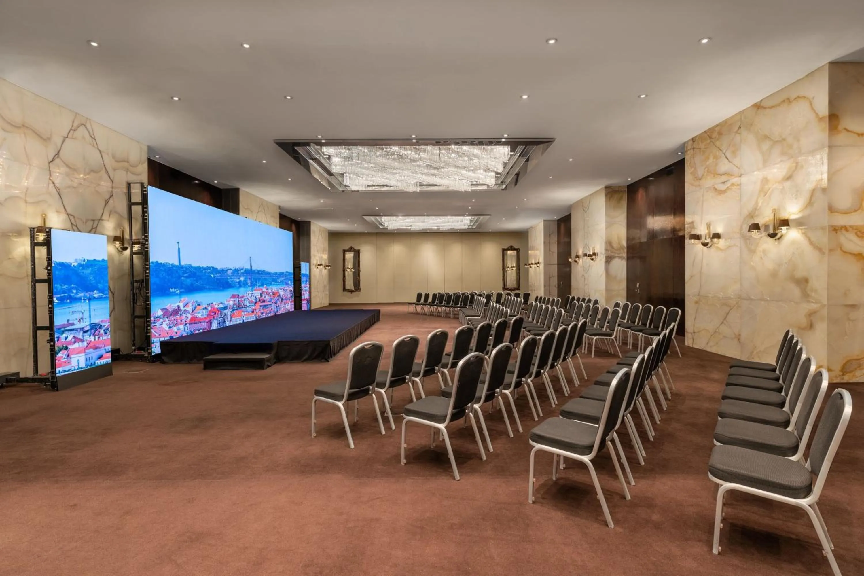 Meeting/conference room in Sheraton Lisboa Hotel & Spa