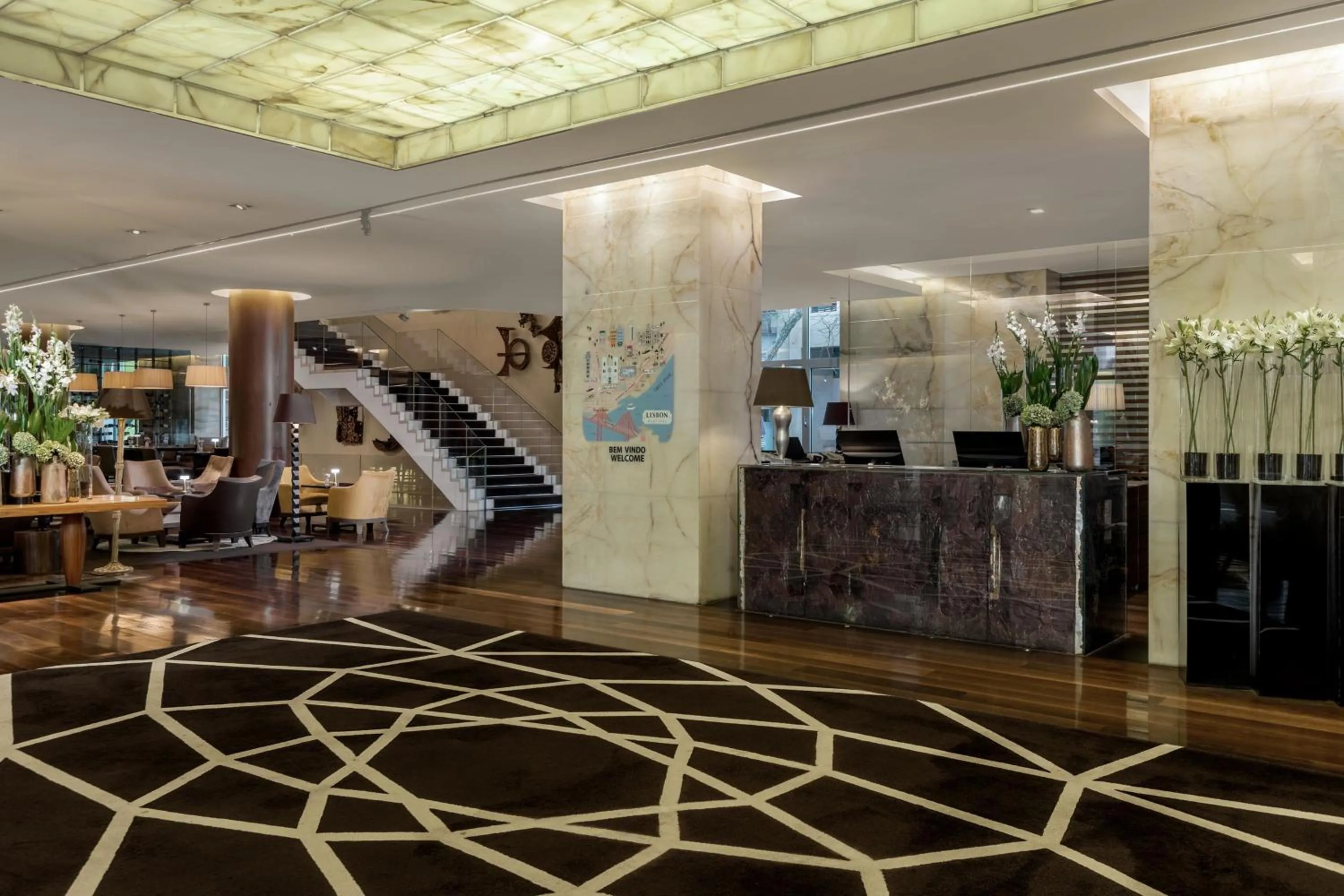 Lobby or reception in Sheraton Lisboa Hotel & Spa
