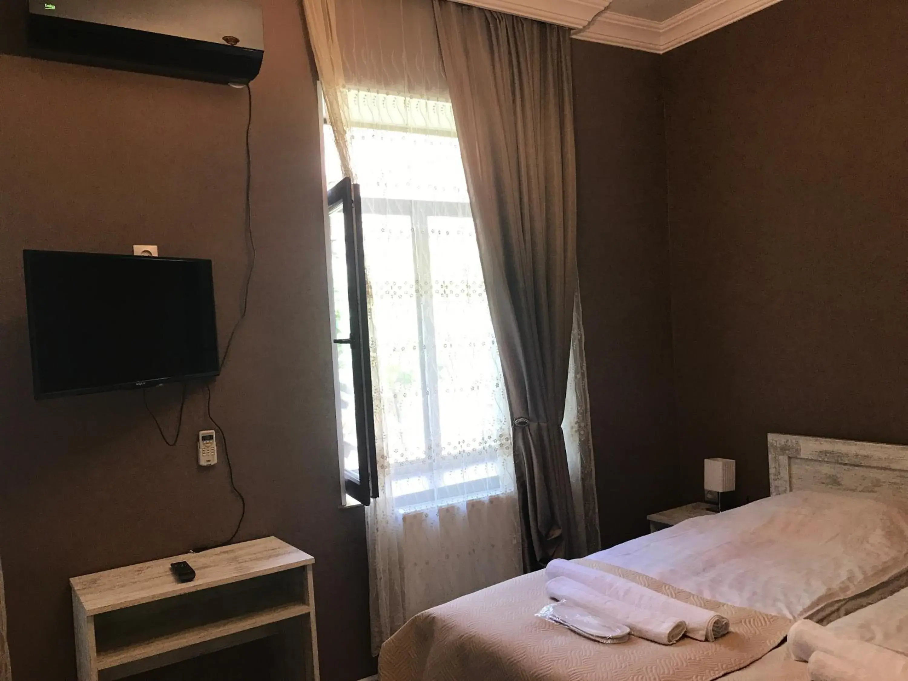 Twin Room with Garden View - single occupancy in Hotel Terrace Rabath Twin Room with Garden View - single occupancy in Hotel Terrace Rabath
