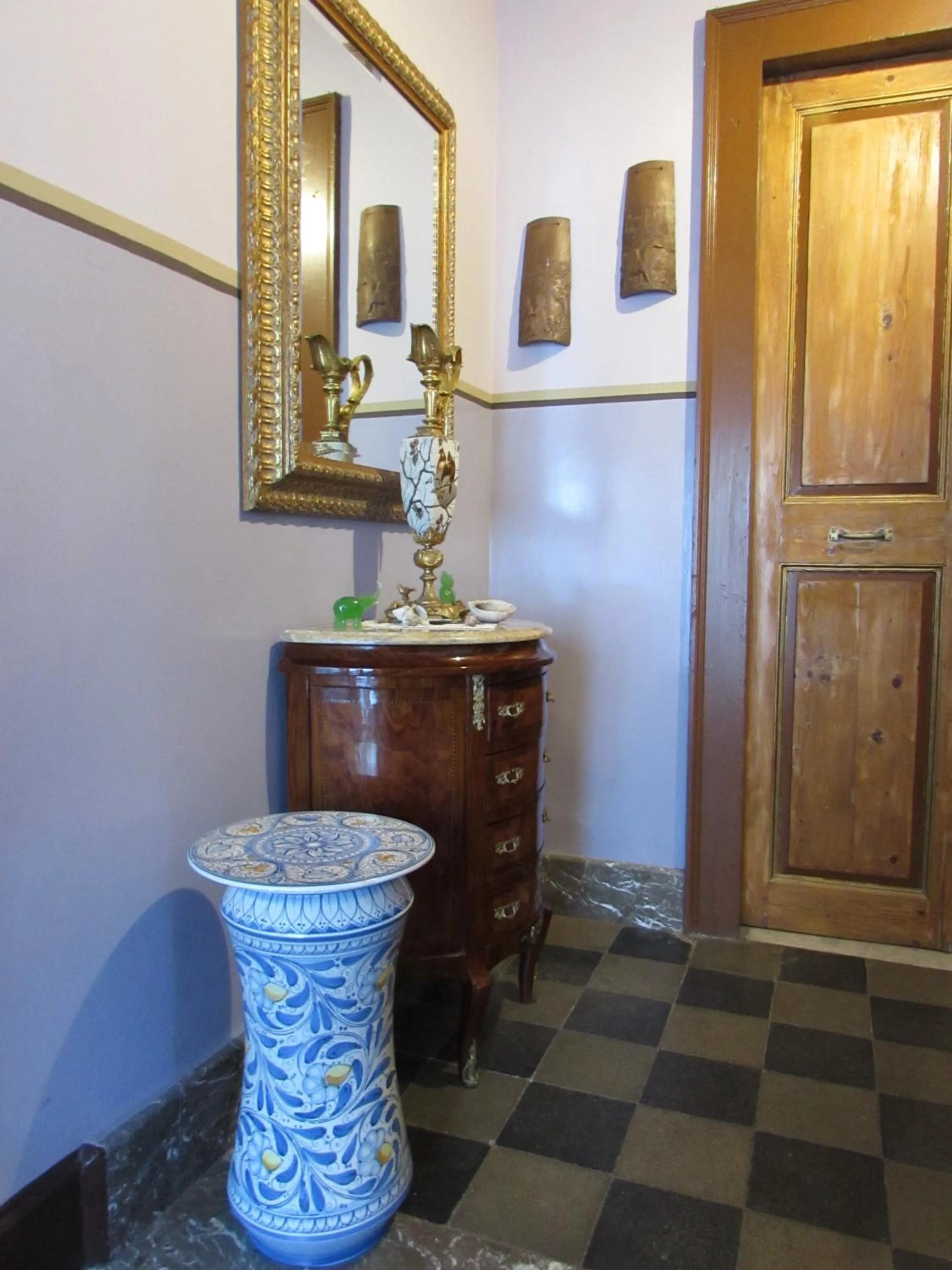 Decorative detail in Antico Palazzo