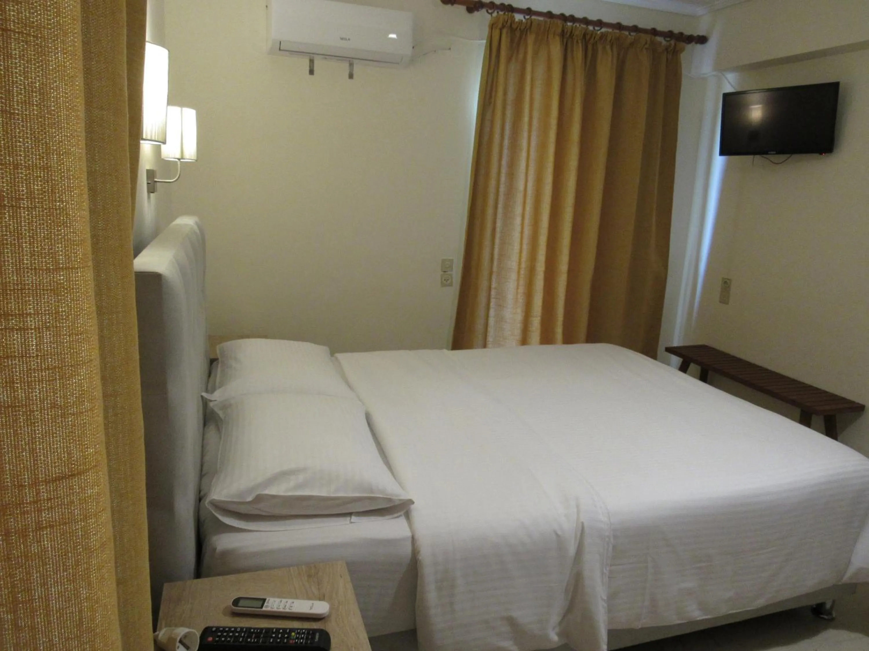 Bed in Kallisto studios