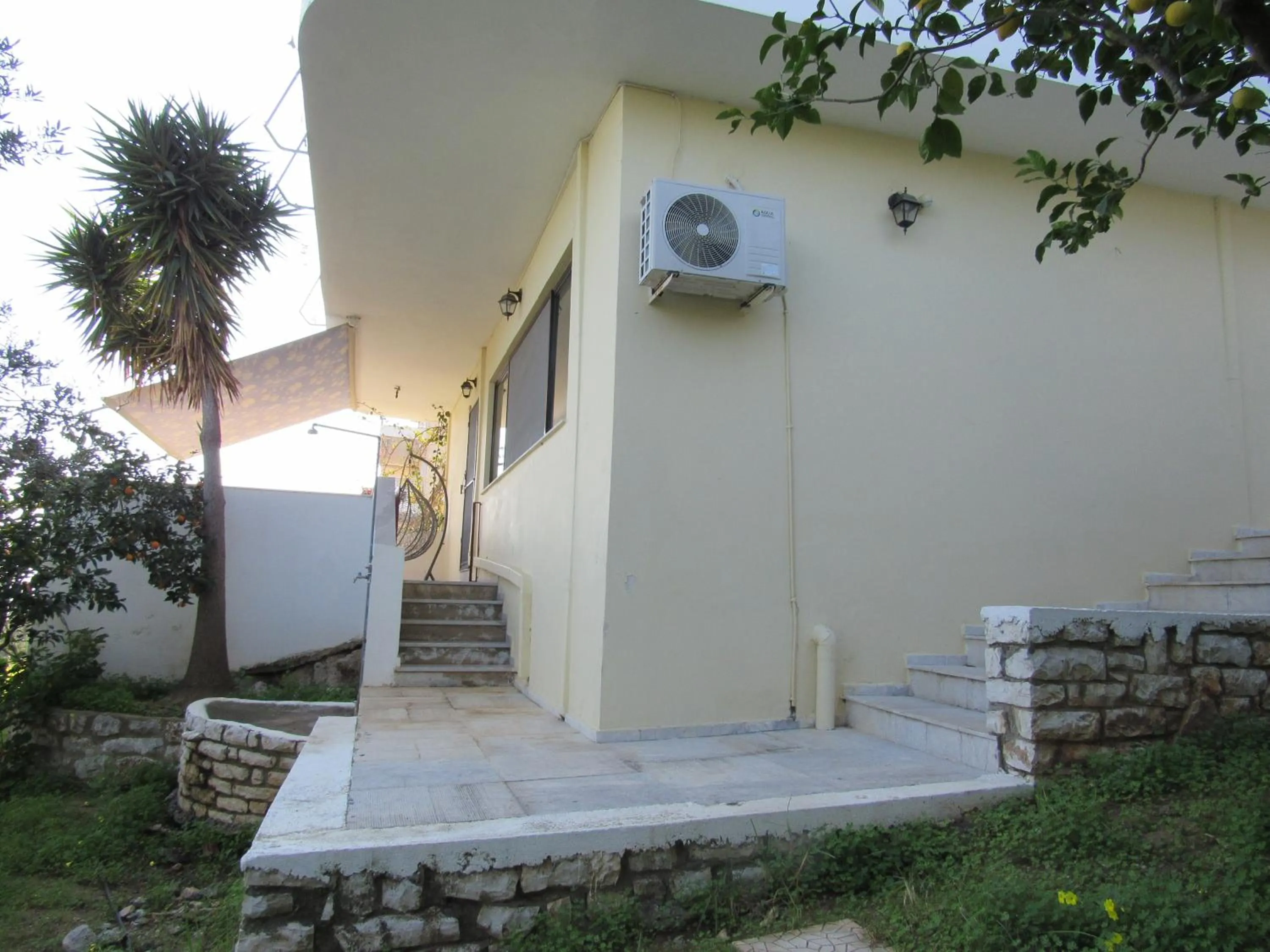 Shower in Kallisto studios