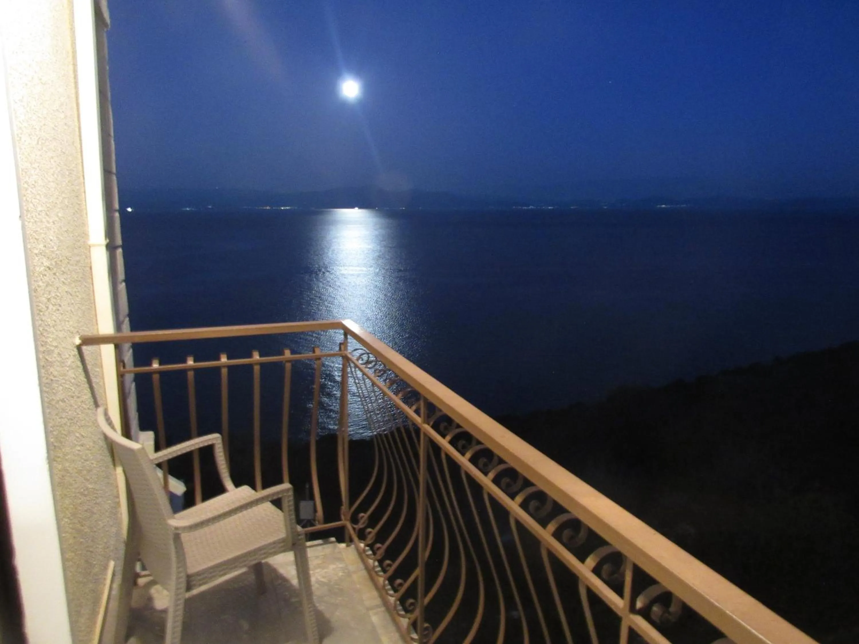 Night in Kallisto studios