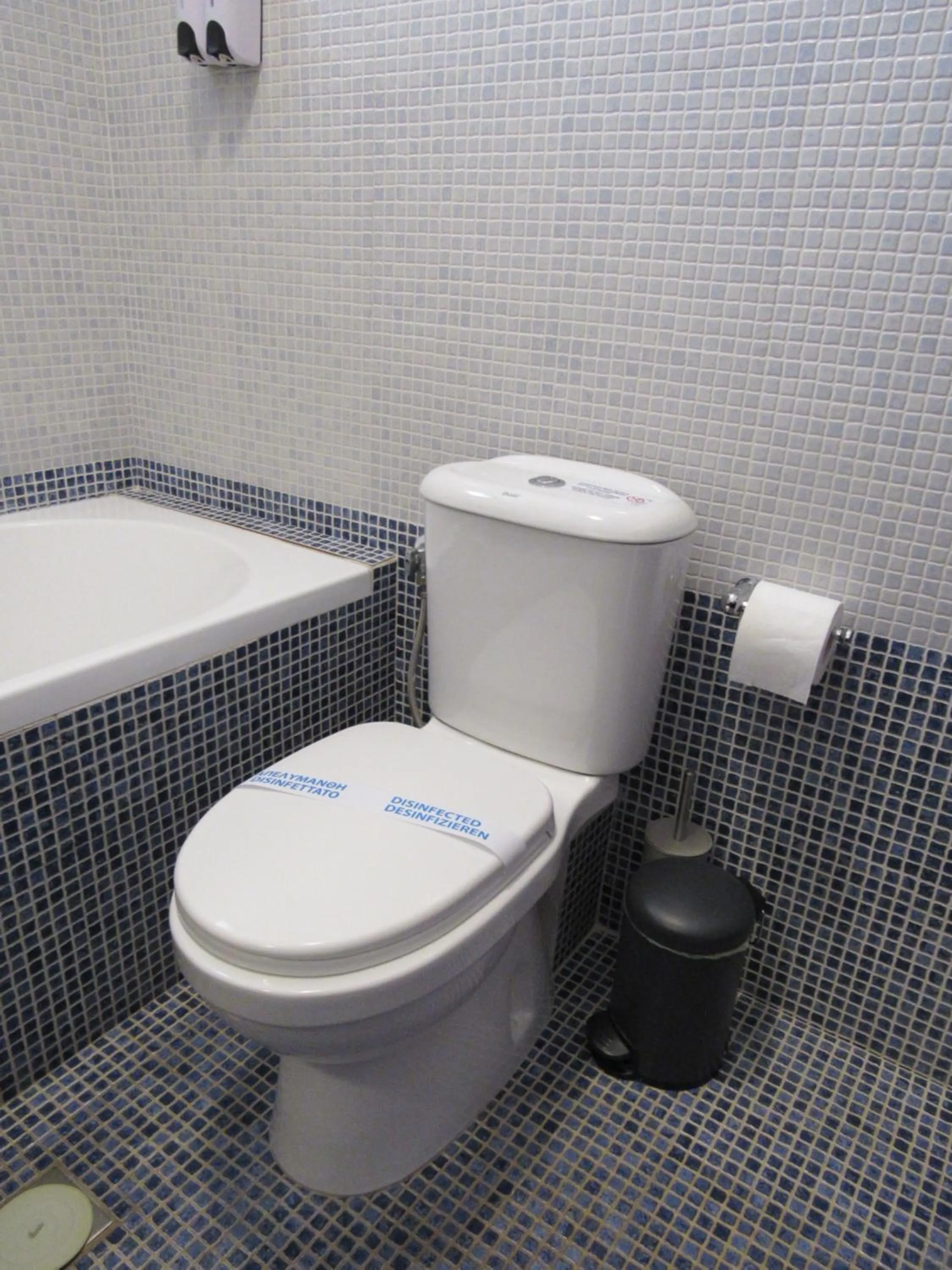 Toilet in Kallisto studios