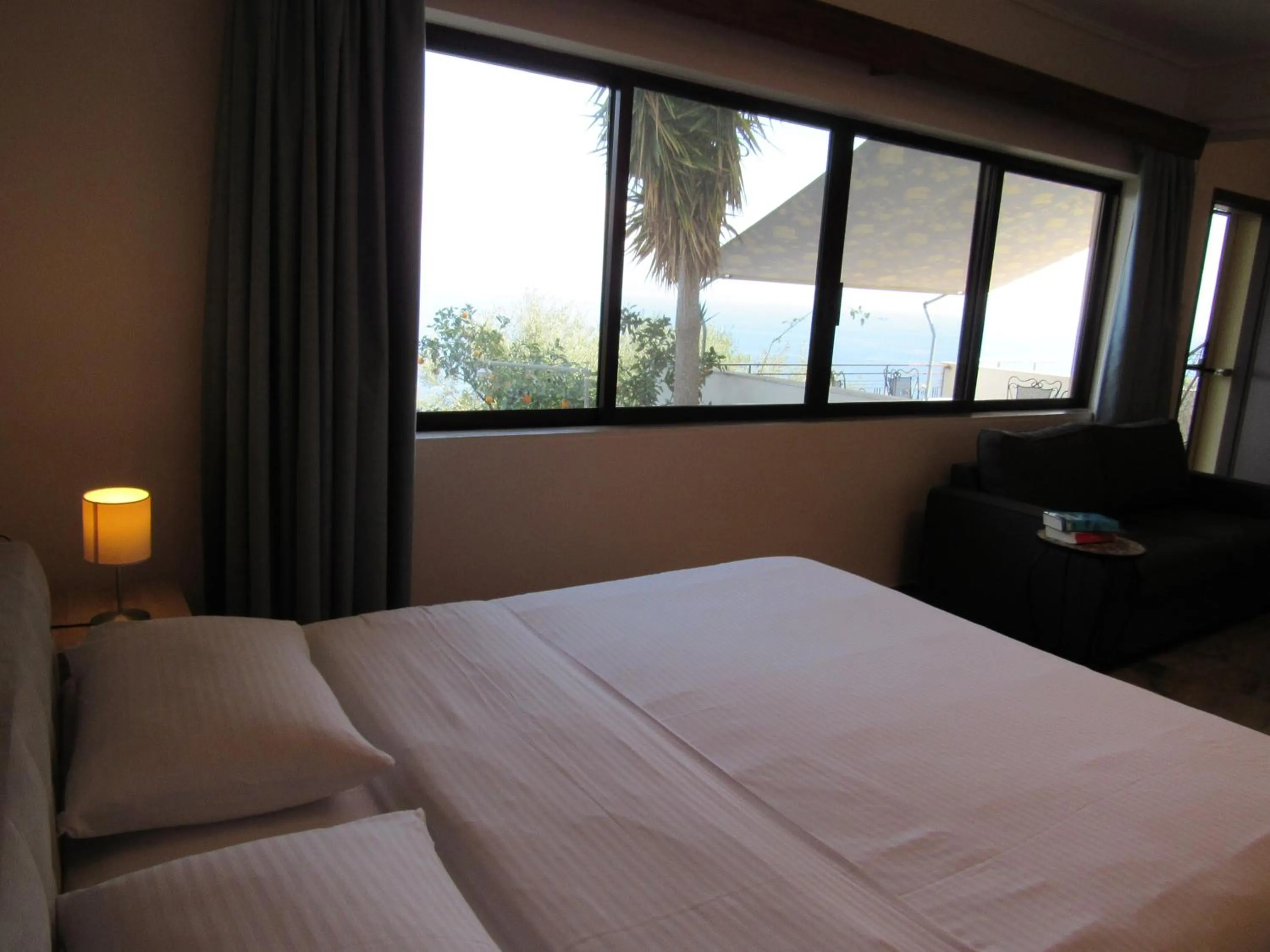 Bed in Kallisto studios