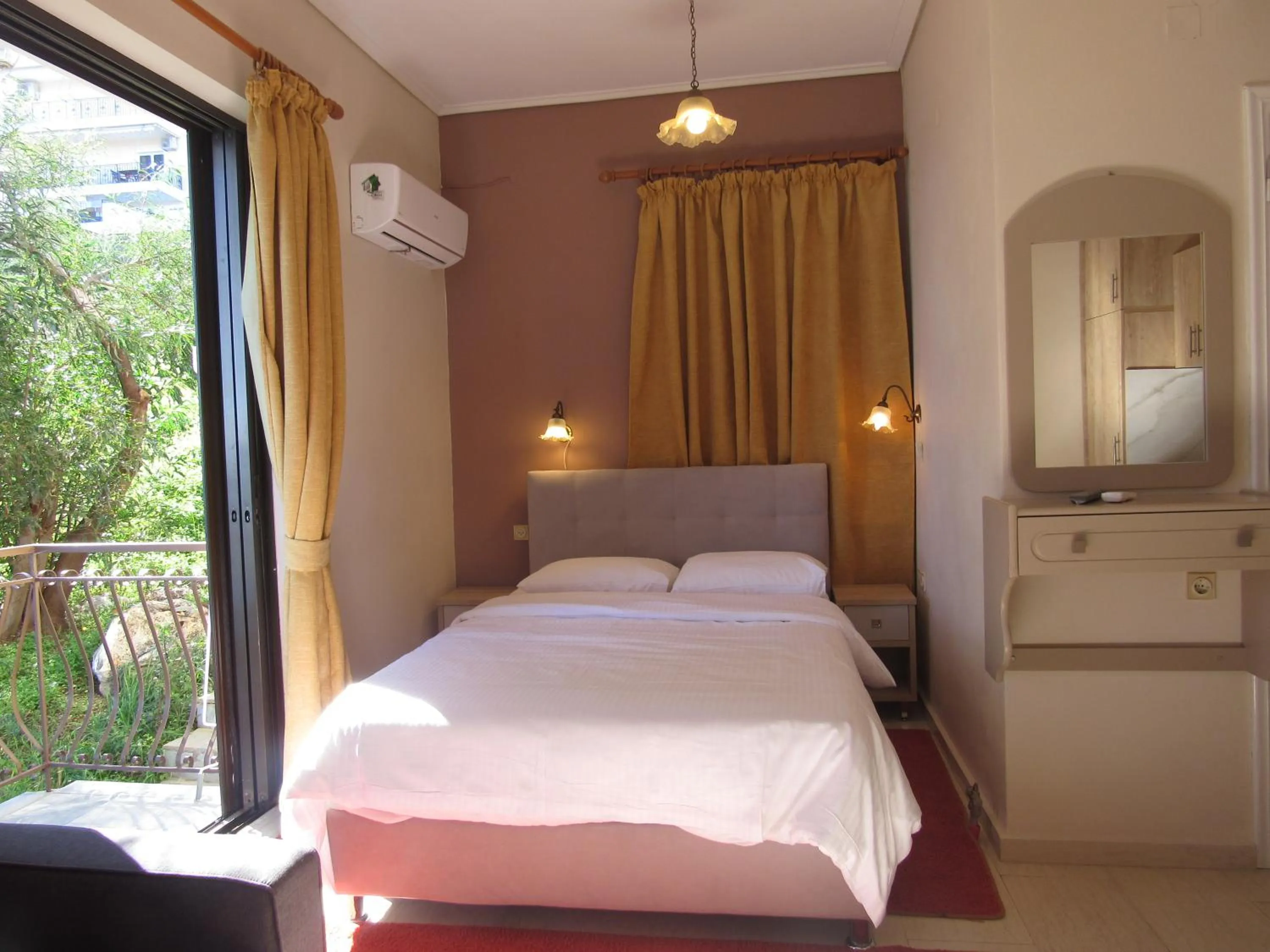 Bed in Kallisto studios