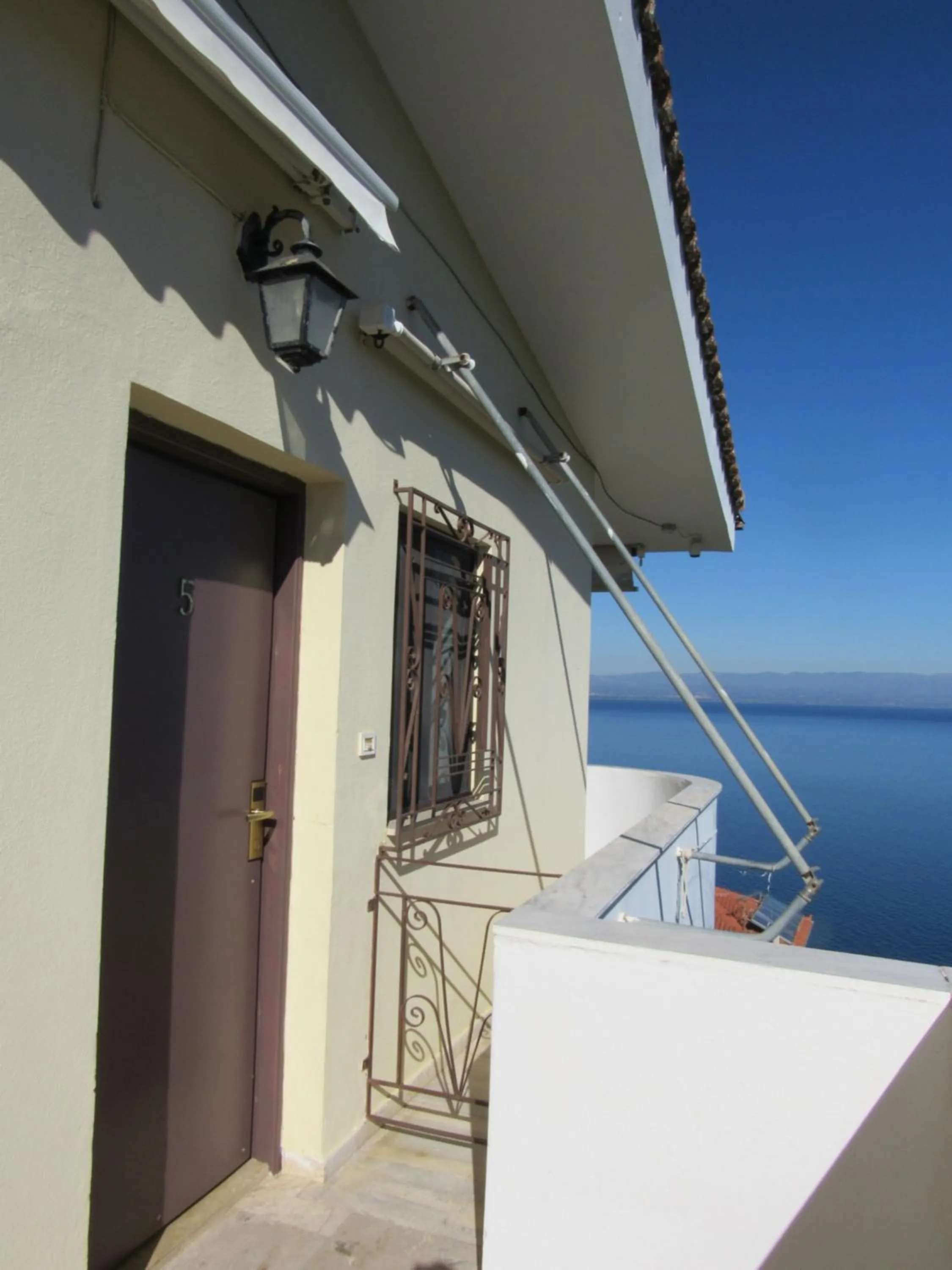 Facade/entrance in Kallisto studios