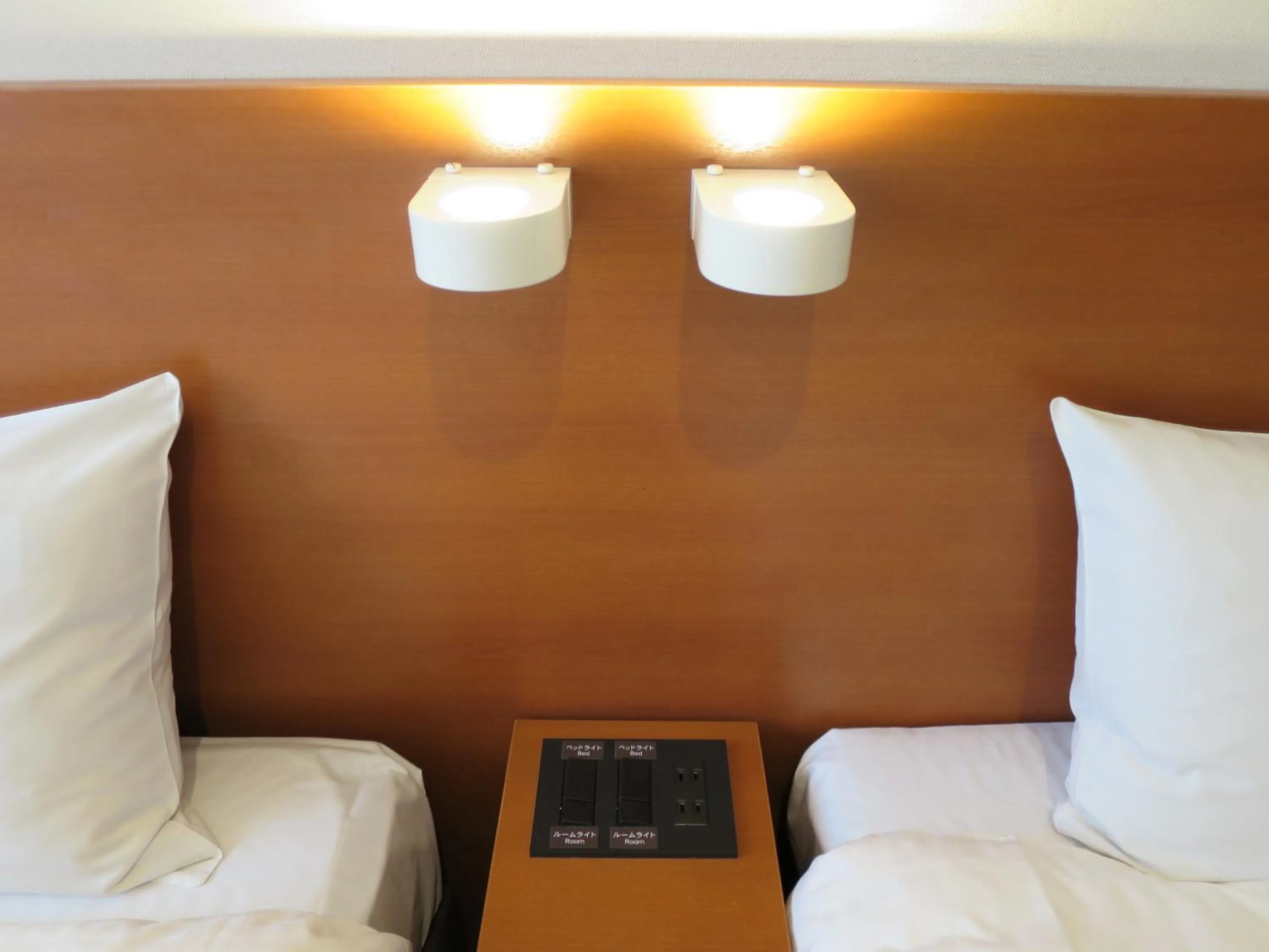 Bed in Sun Palace Hotel