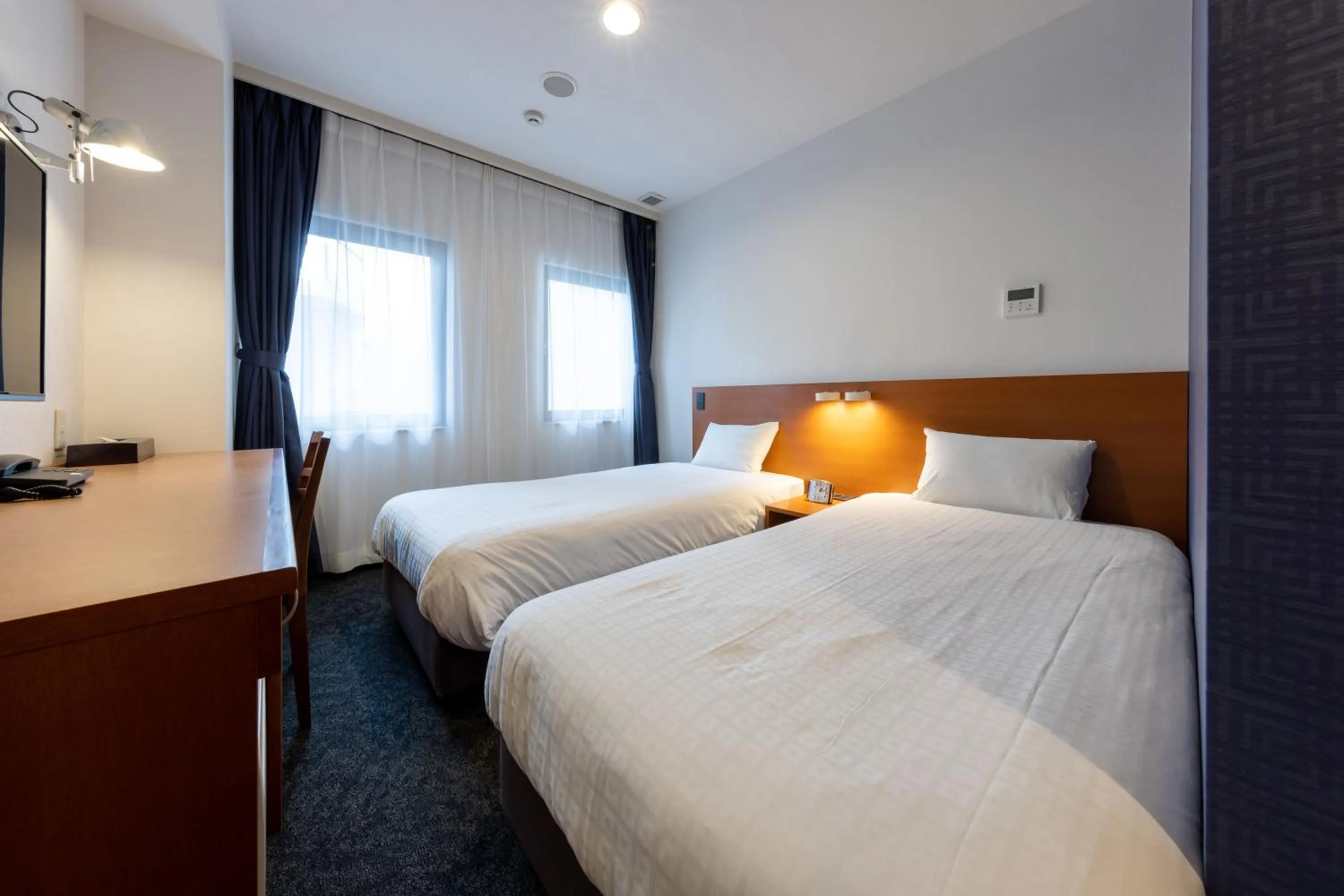 Bed in Sun Palace Hotel