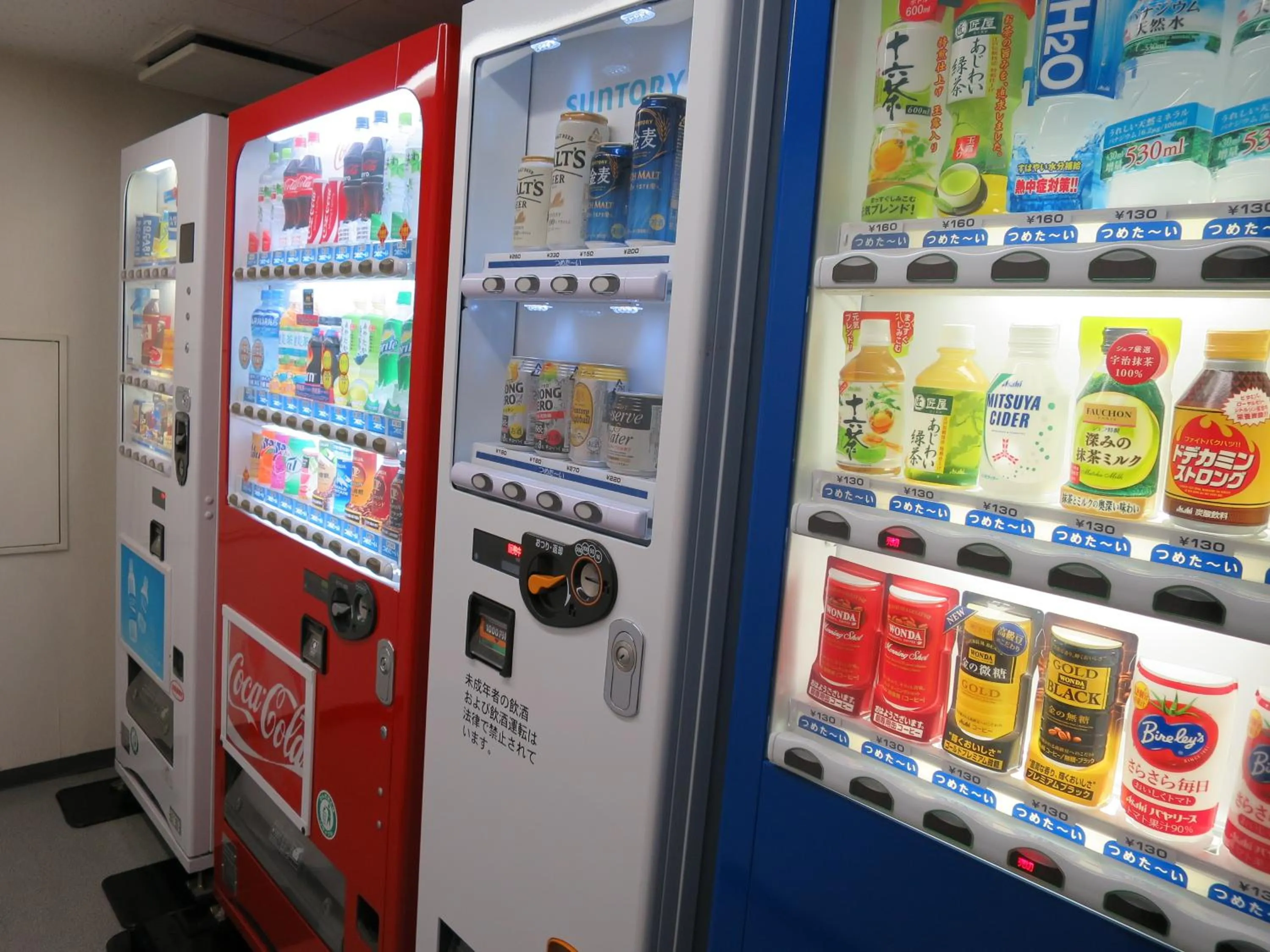 Drinks in Sun Palace Hotel