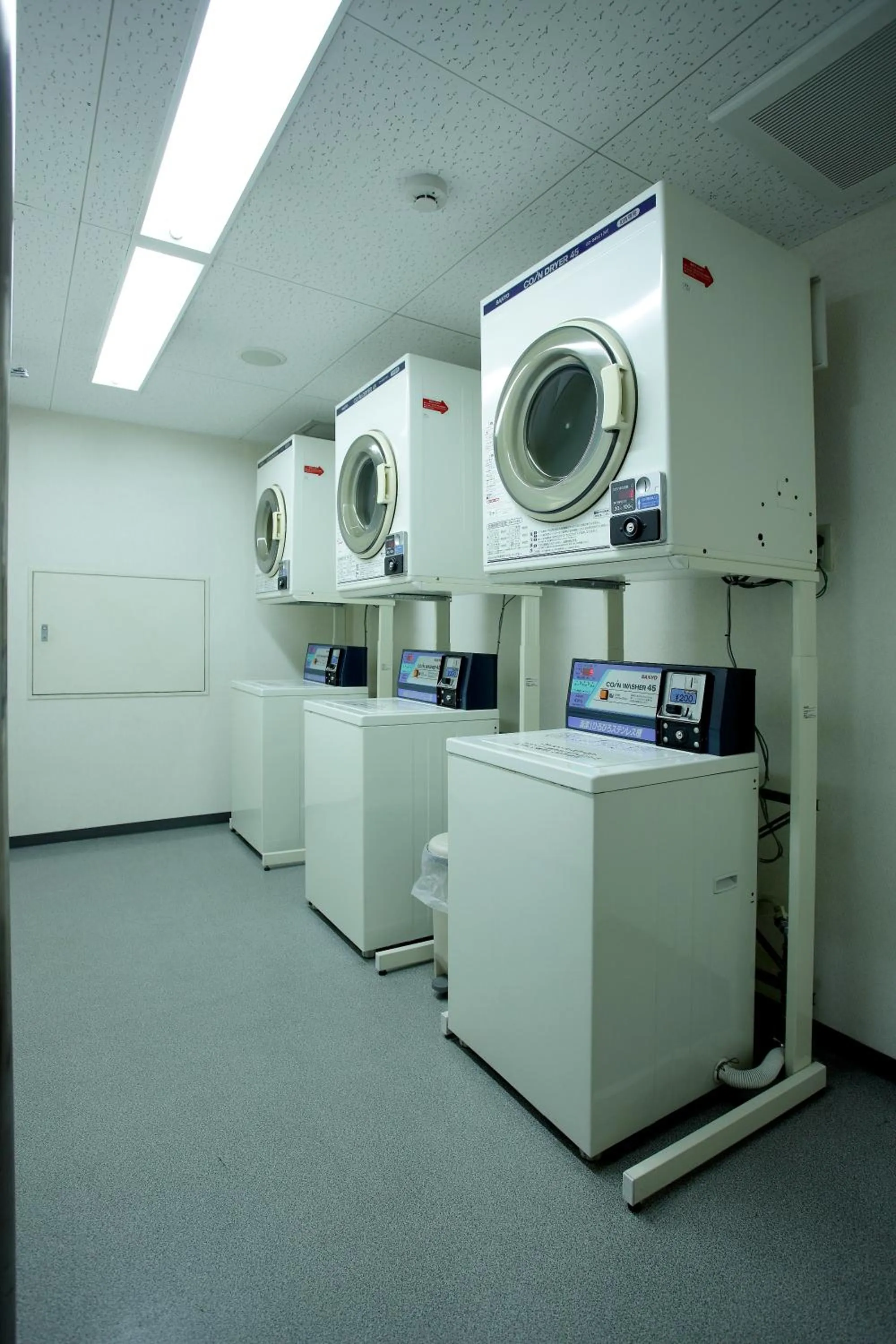 Area and facilities in Sun Palace Hotel