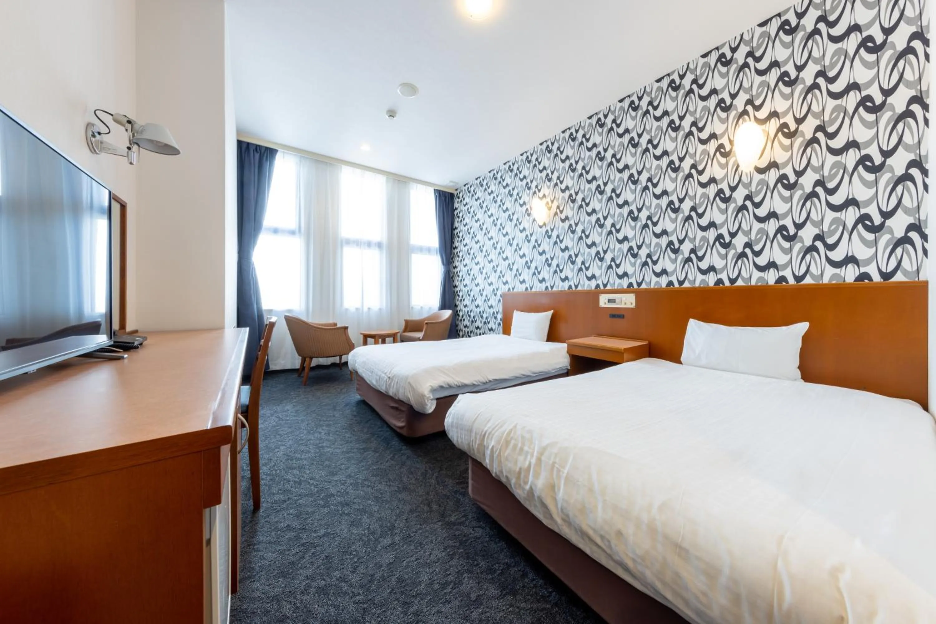 Photo of the whole room, Bed in Sun Palace Hotel