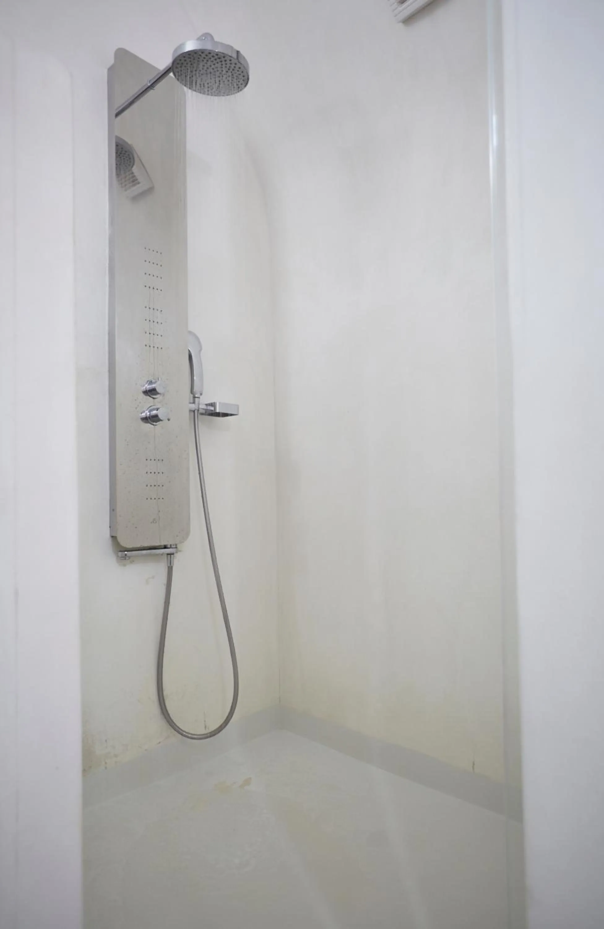 Bathroom in Atrina Canava 1894