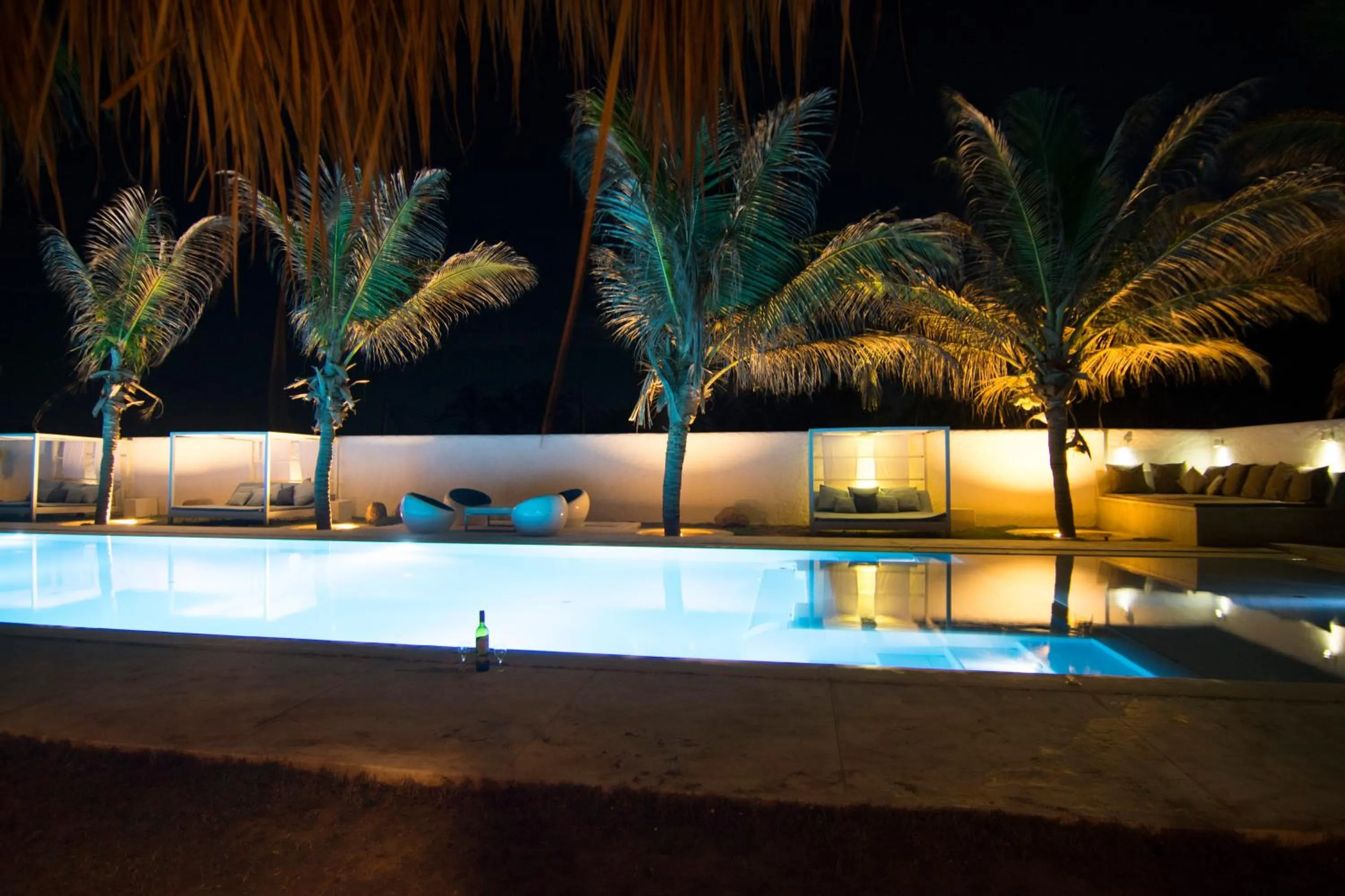 Property building in Dolphin Beach Resort