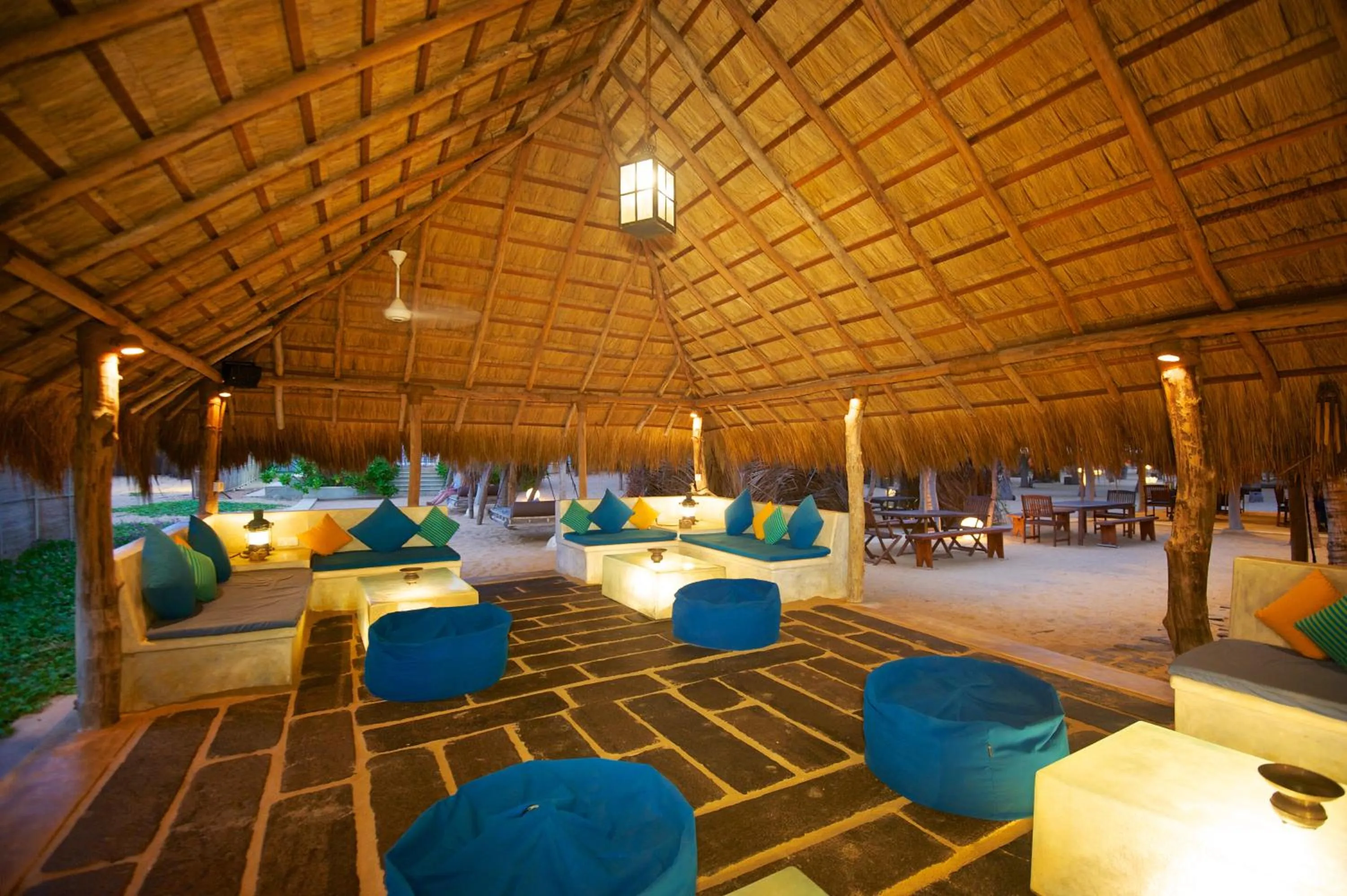 Lounge or bar in Dolphin Beach Resort