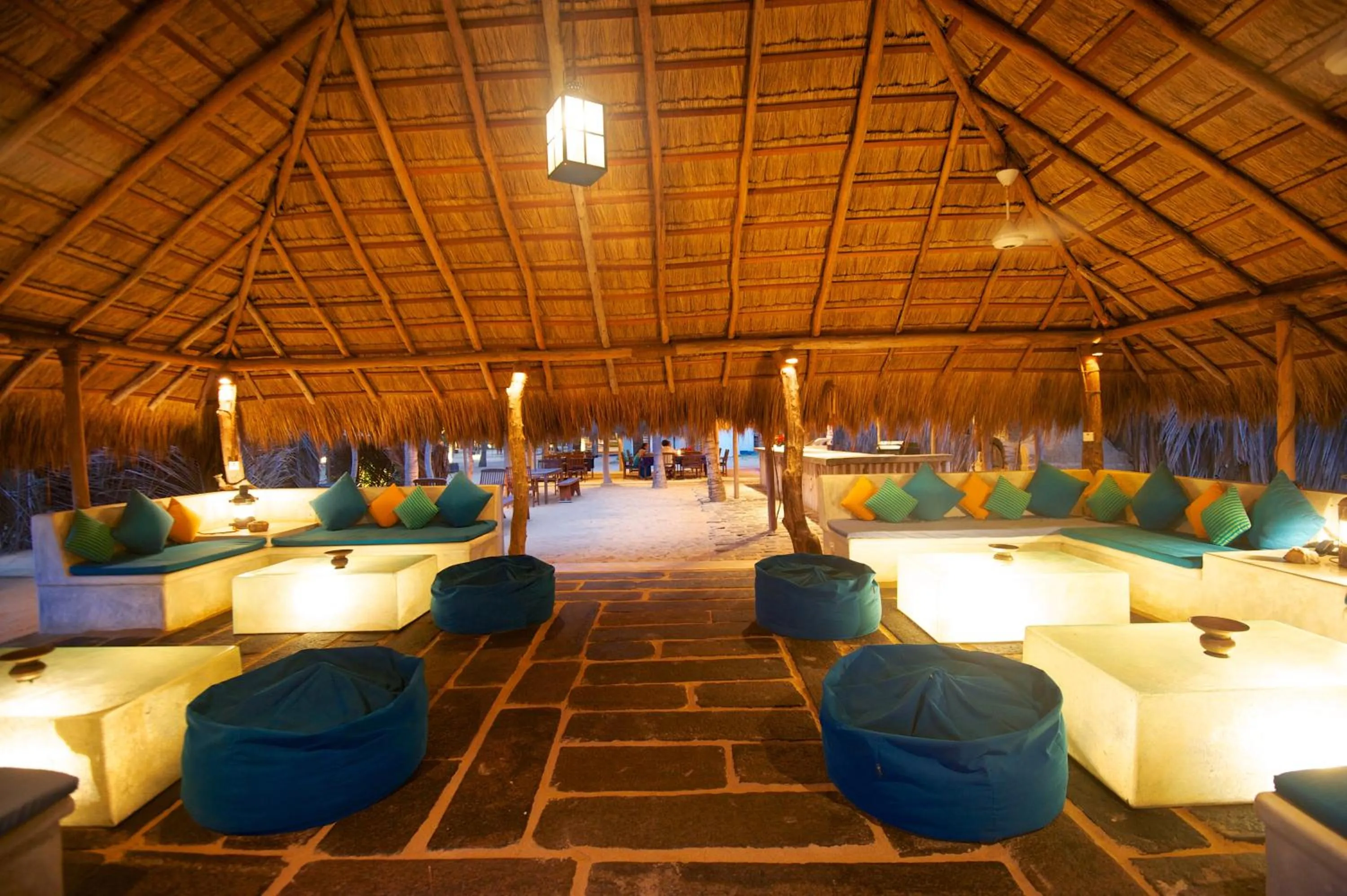 Lounge or bar in Dolphin Beach Resort