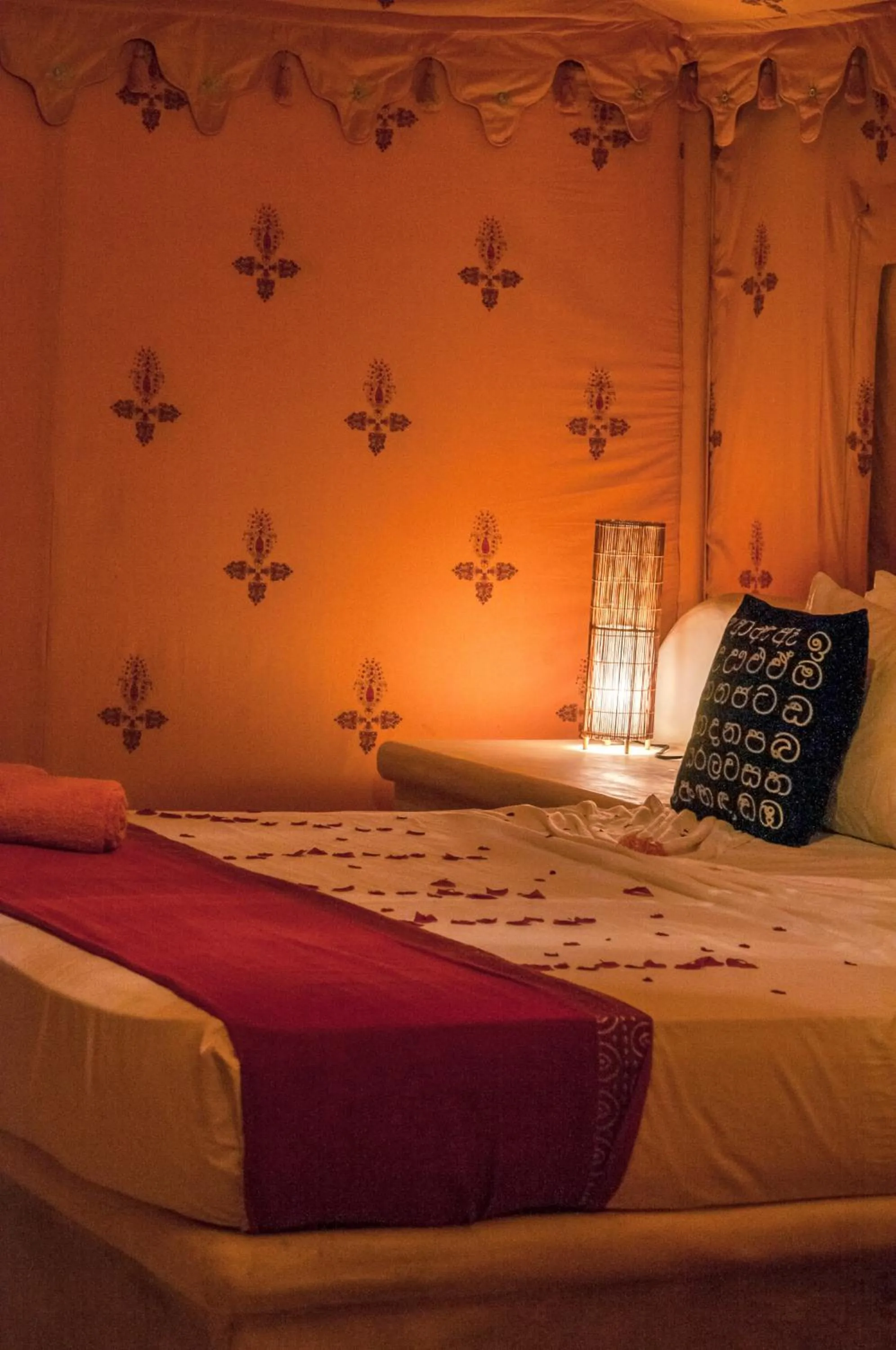 Bed in Dolphin Beach Resort