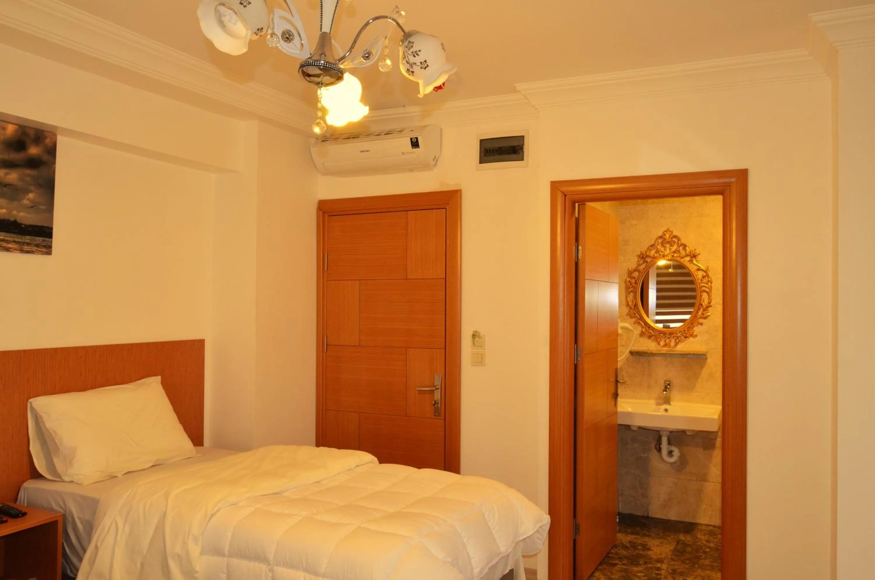 Decorative detail, Bed in Hotel Yonca