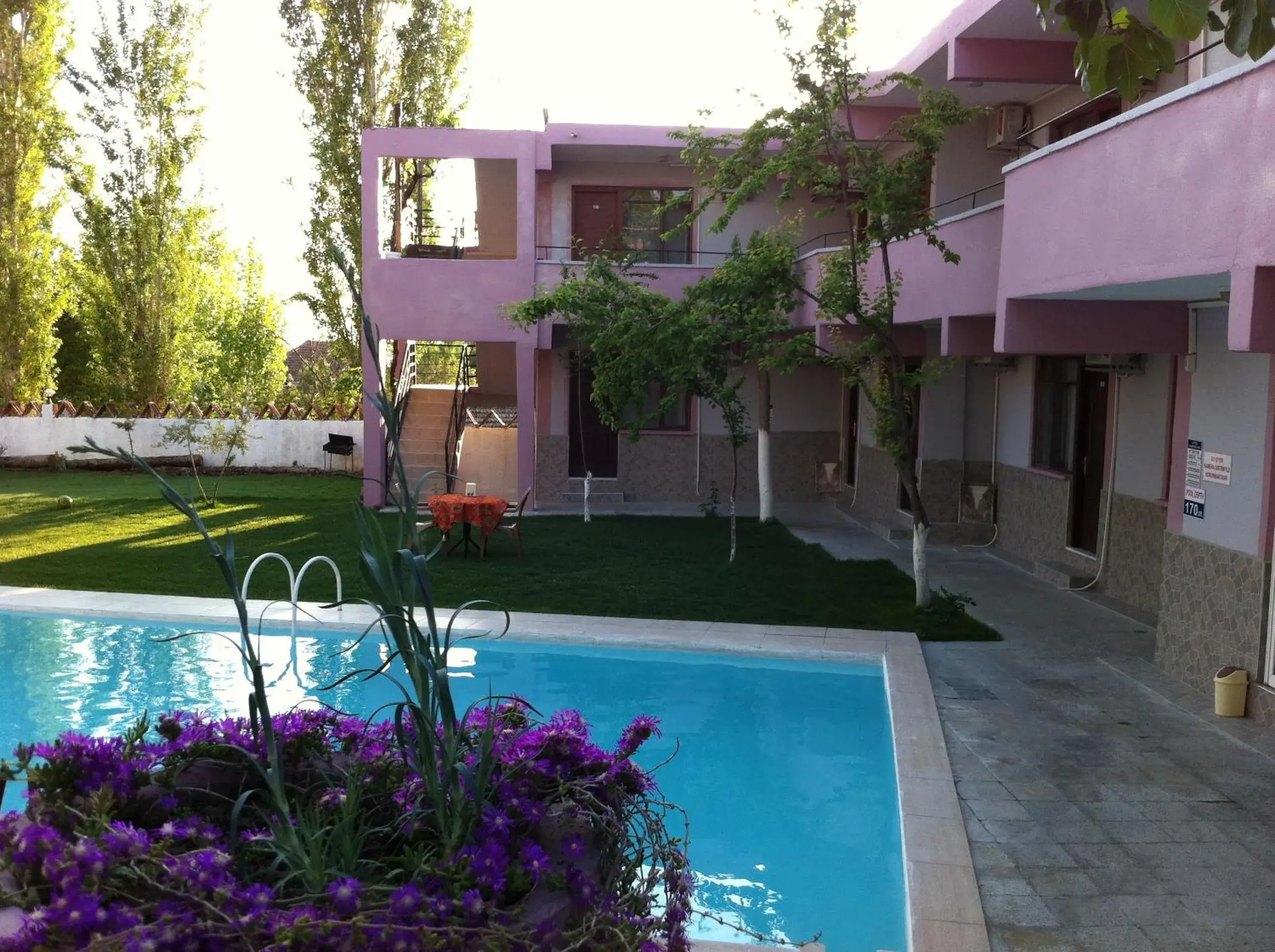 Swimming pool in Sunrise Aya Hotel Swimming pool in Sunrise Aya Hotel