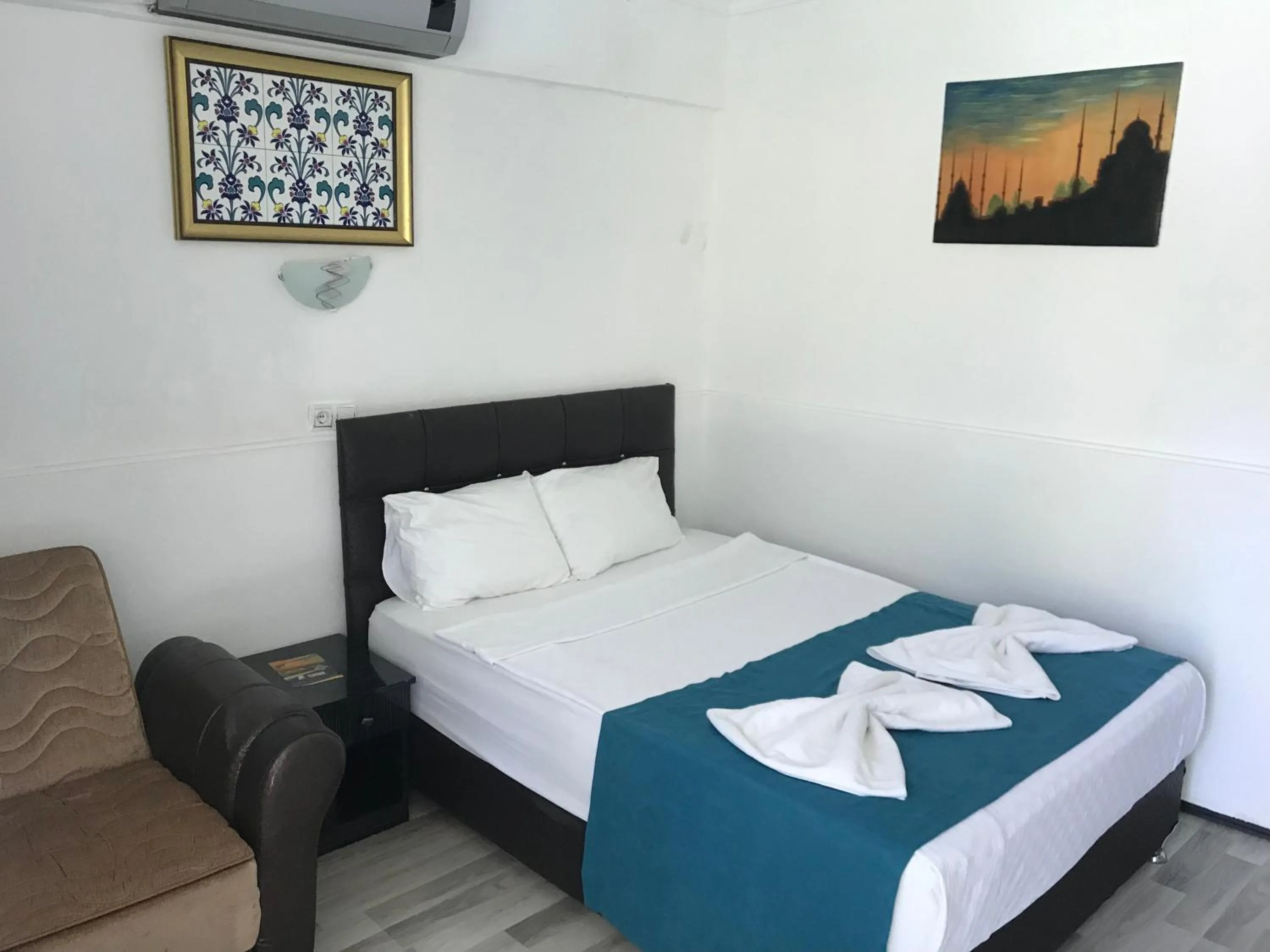 Bed in Sunrise Aya Hotel