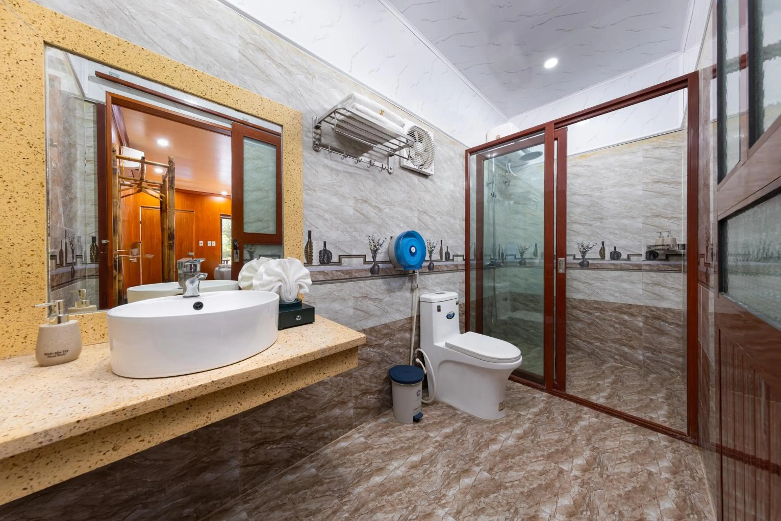 Shower in Eco Field Nest Tam Coc