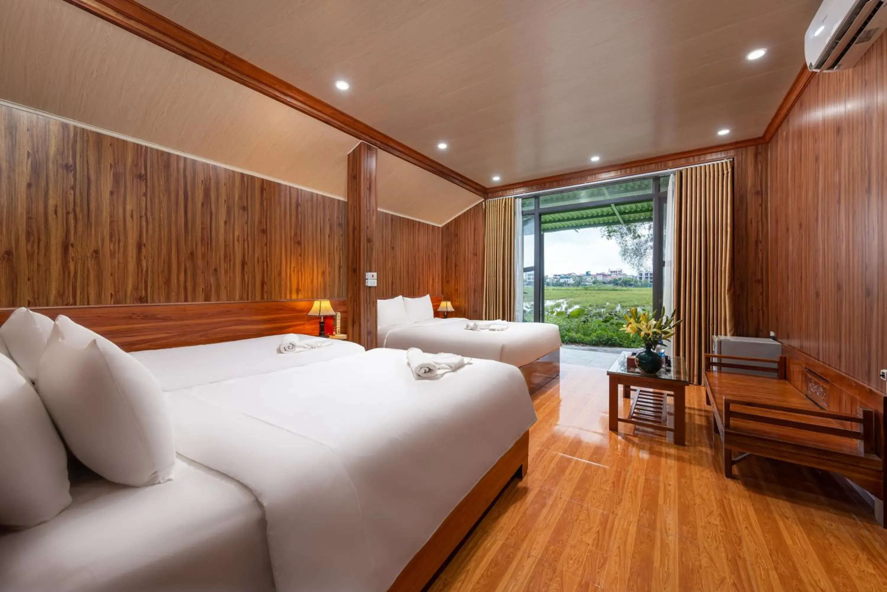 Executive Triple Room in Tam Coc Eco Field Nest By ANMS GROUP Executive Triple Room in Tam Coc Eco Field Nest By ANMS GROUP