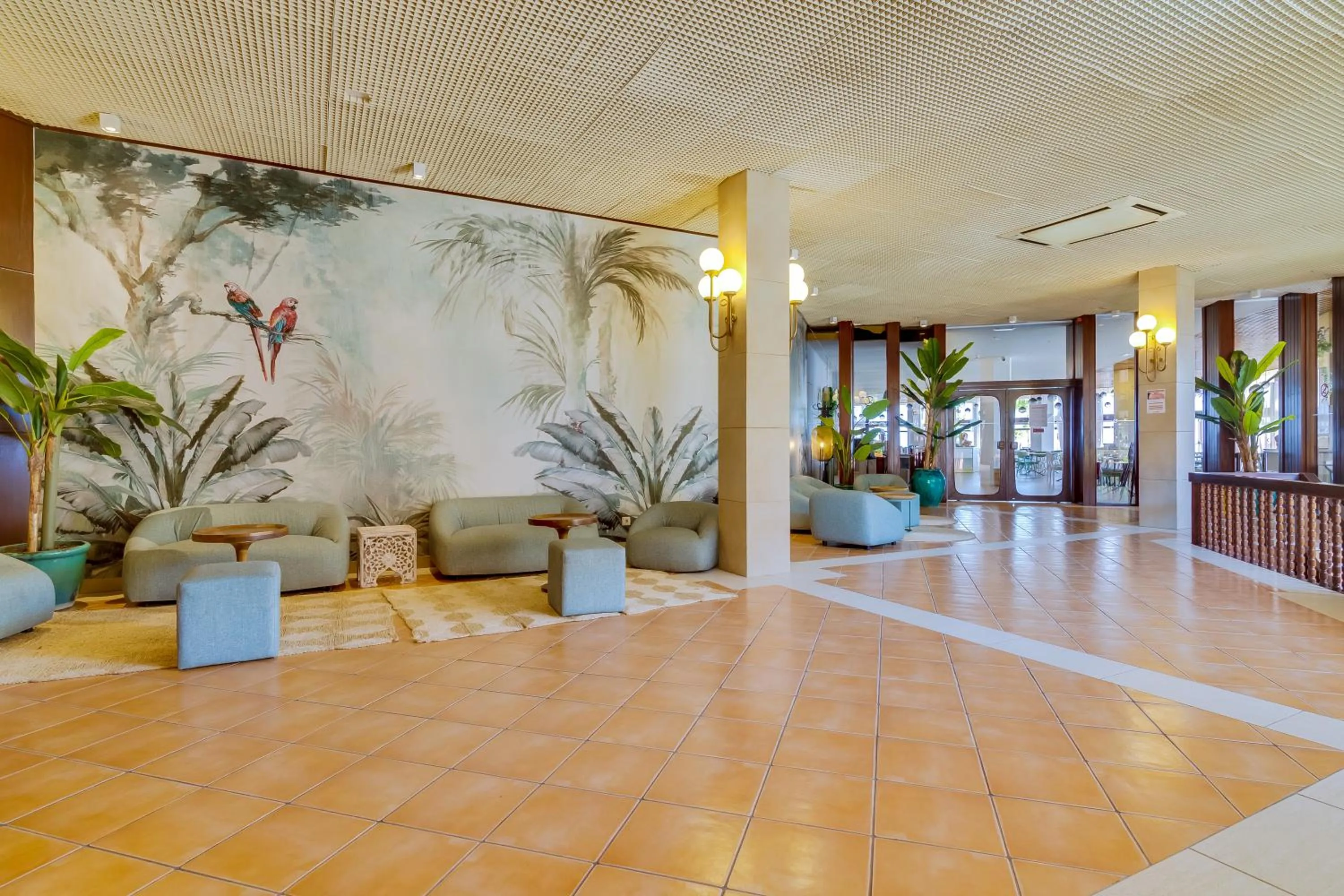 Lobby or reception in Auramar Beach Resort