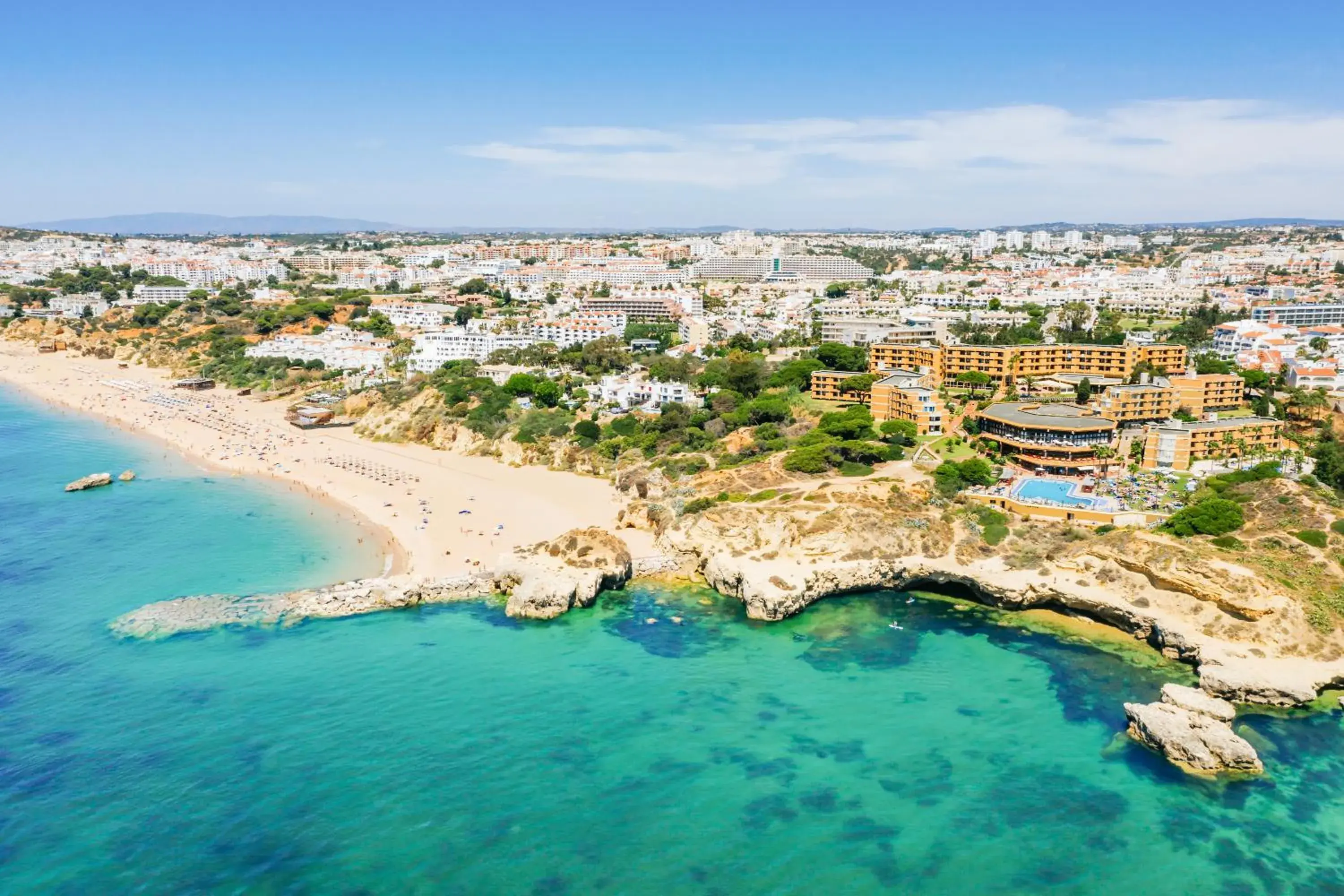 Property building in Auramar Beach Resort Property building in Auramar Beach Resort