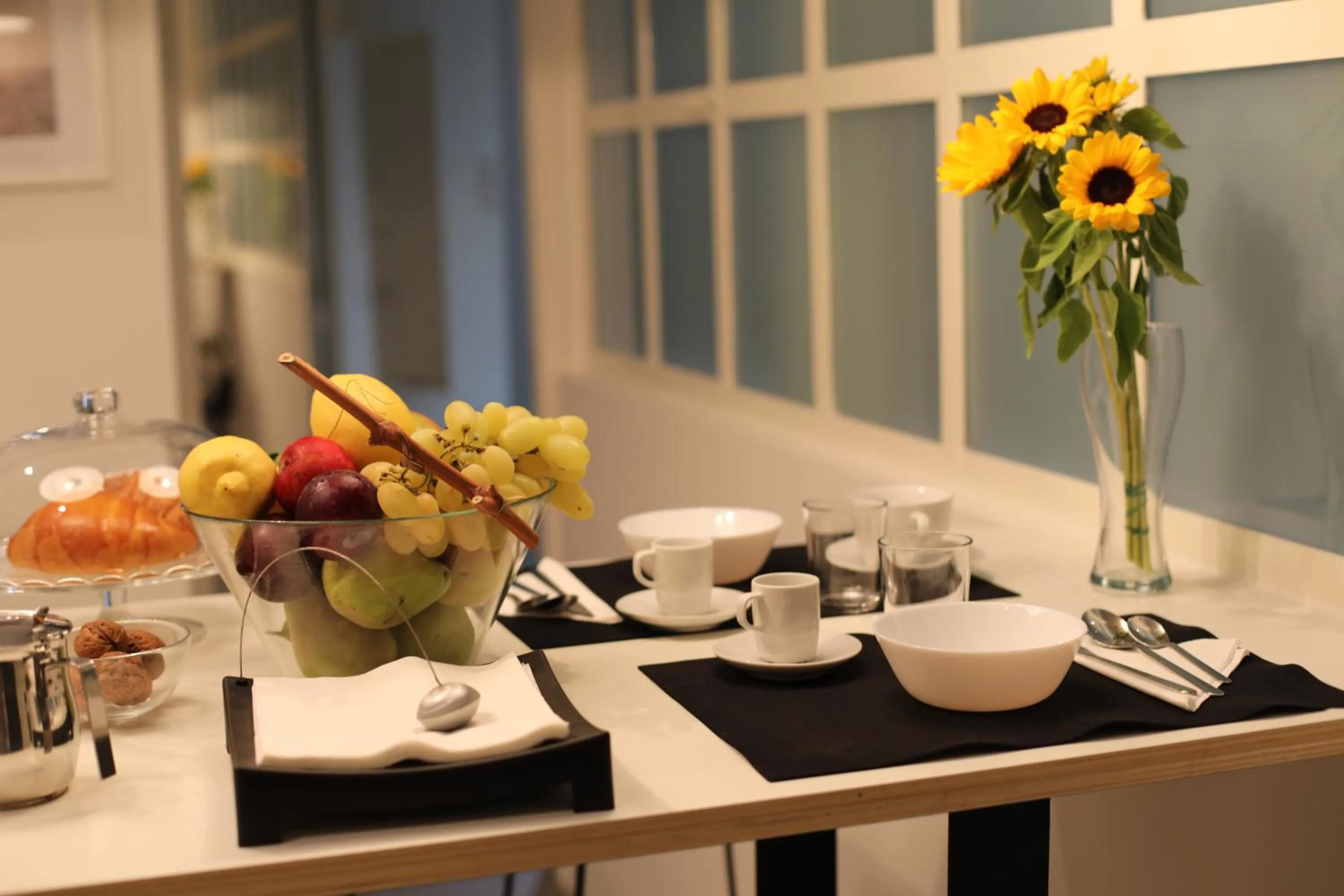 Breakfast in The Station Napoli