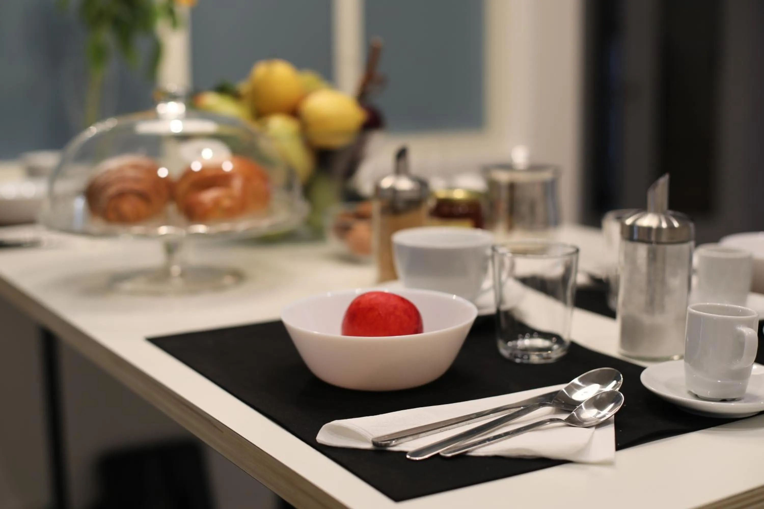 Breakfast in The Station Napoli