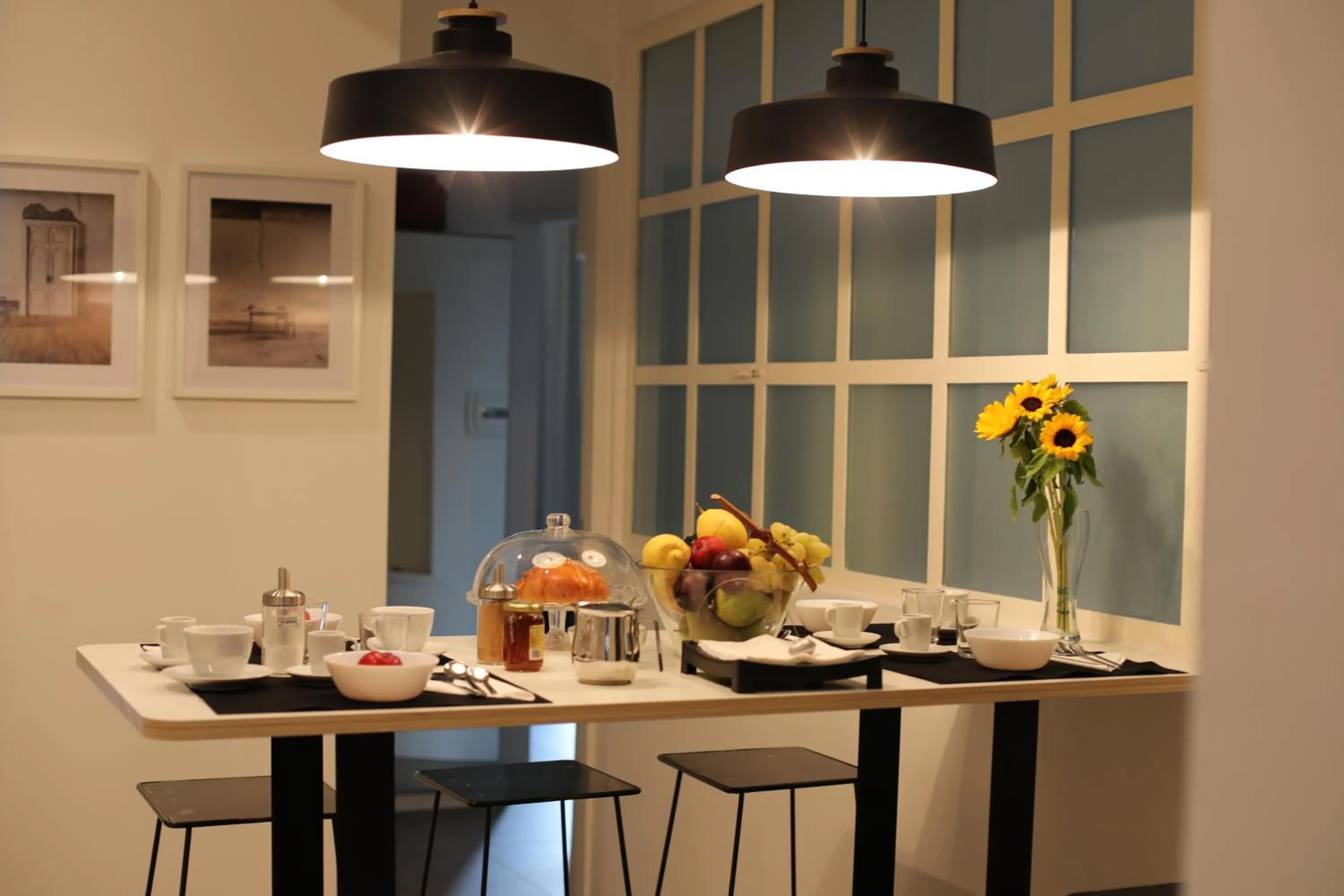 Breakfast in The Station Napoli