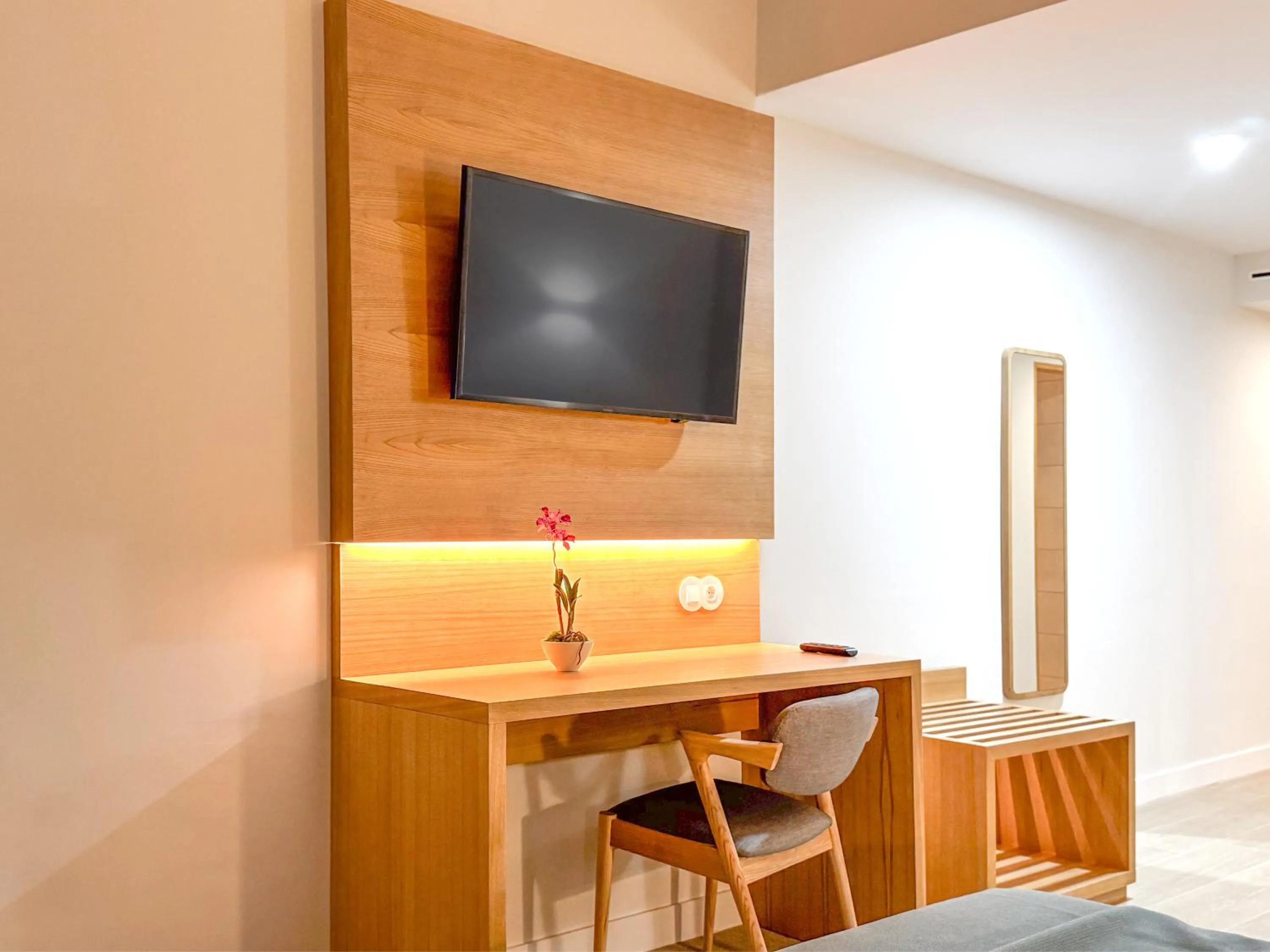 TV and multimedia, Bed in Hotel Sol e Mar Albufeira - Adults Only