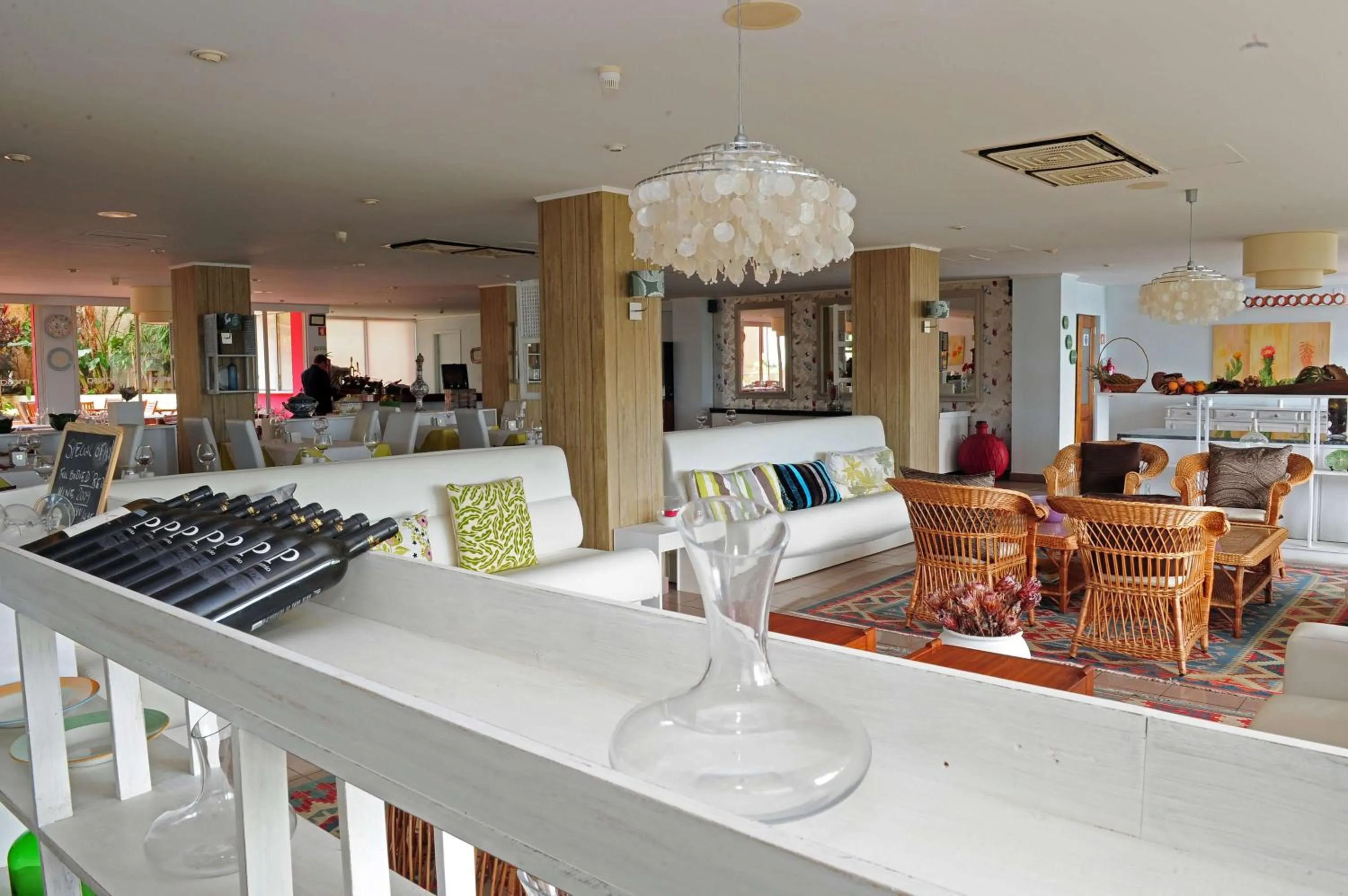 Restaurant/places to eat in Florasol Residence Hotel - Dorisol hotels