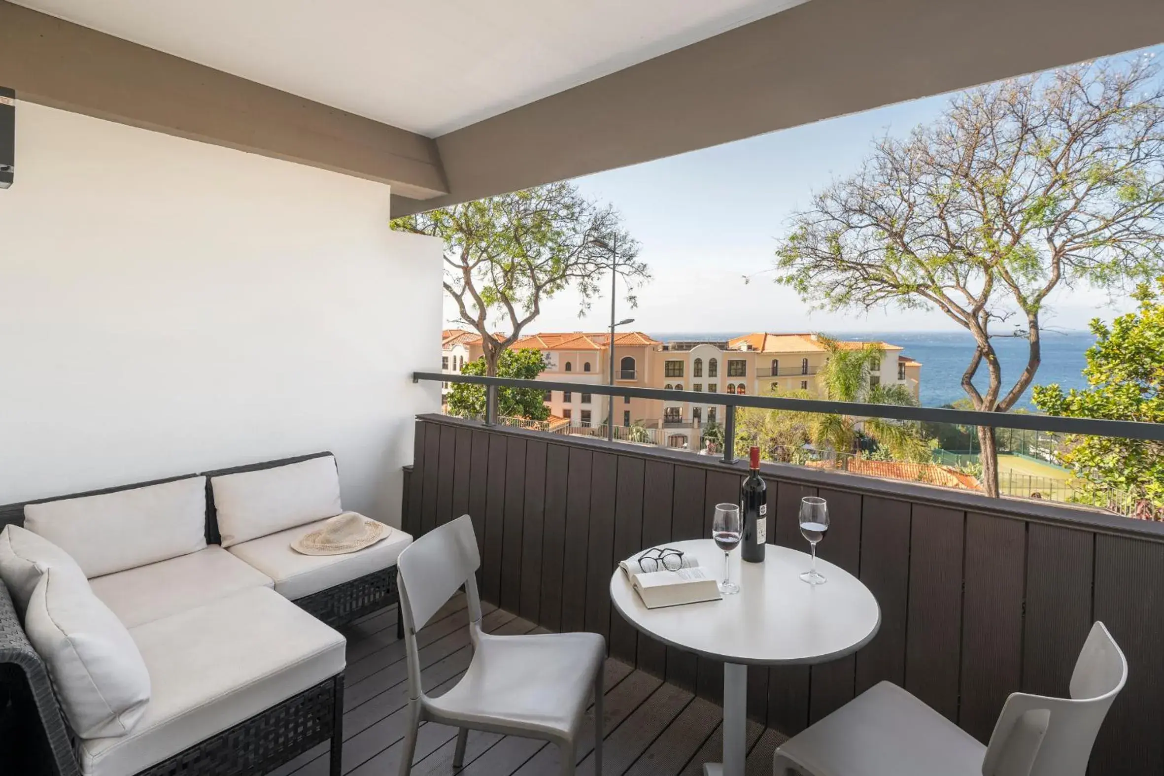 Bedroom in Florasol Residence Hotel - Dorisol hotels Bedroom in Florasol Residence Hotel - Dorisol hotels