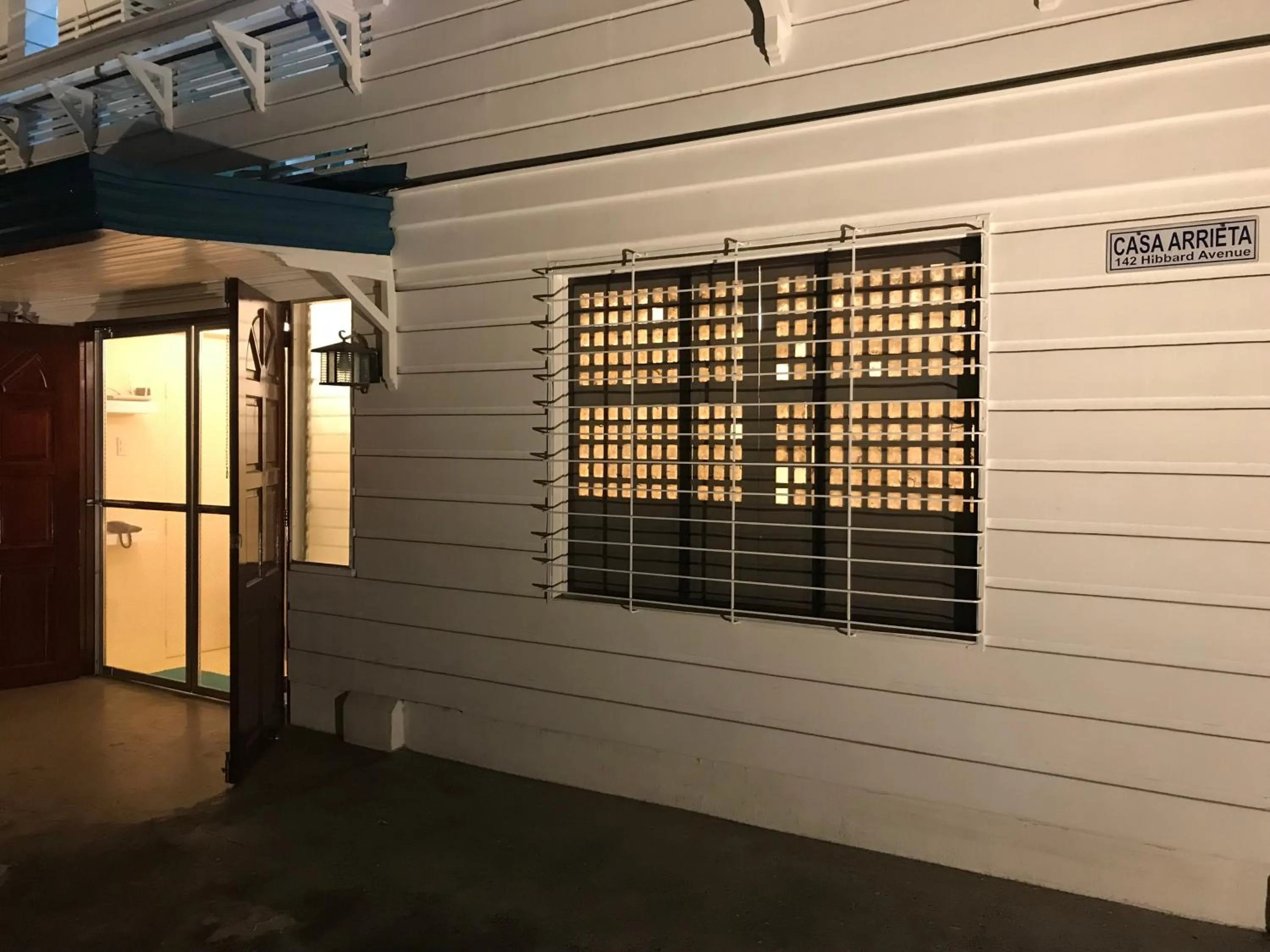 Facade/entrance in Casa Arrieta Hostel