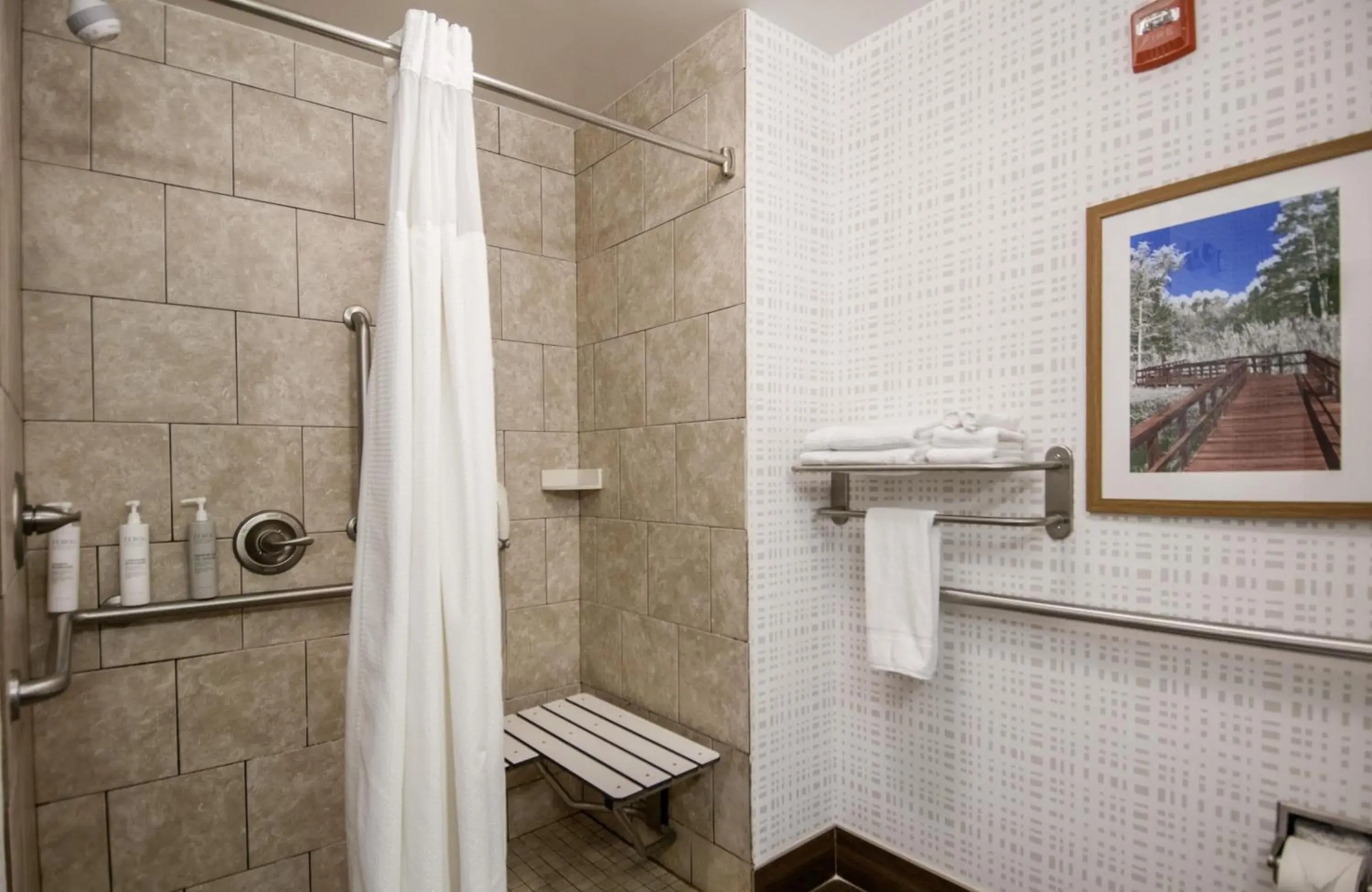 Bathroom in Hampton Inn West Monroe Bathroom in Hampton Inn West Monroe