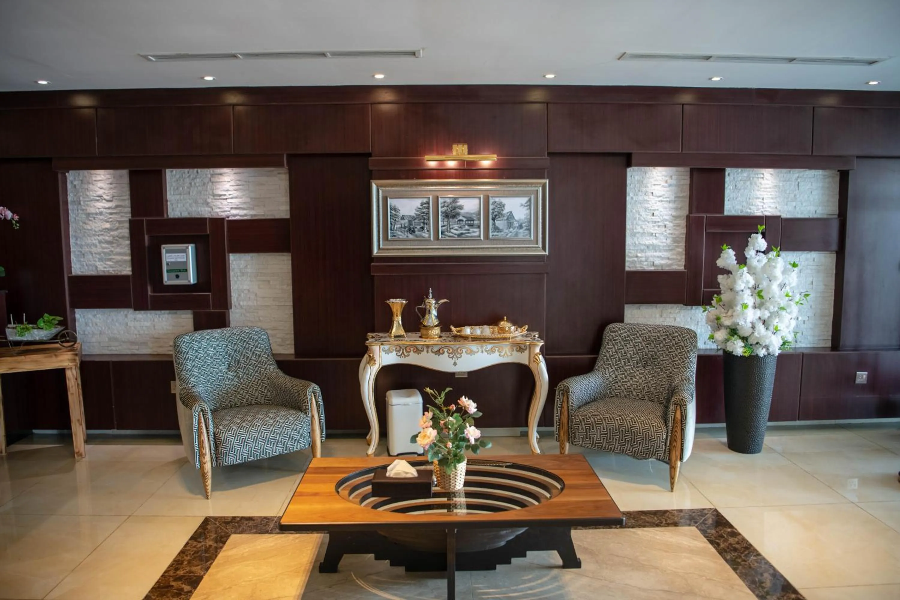 Lobby or reception in Viola Hotel