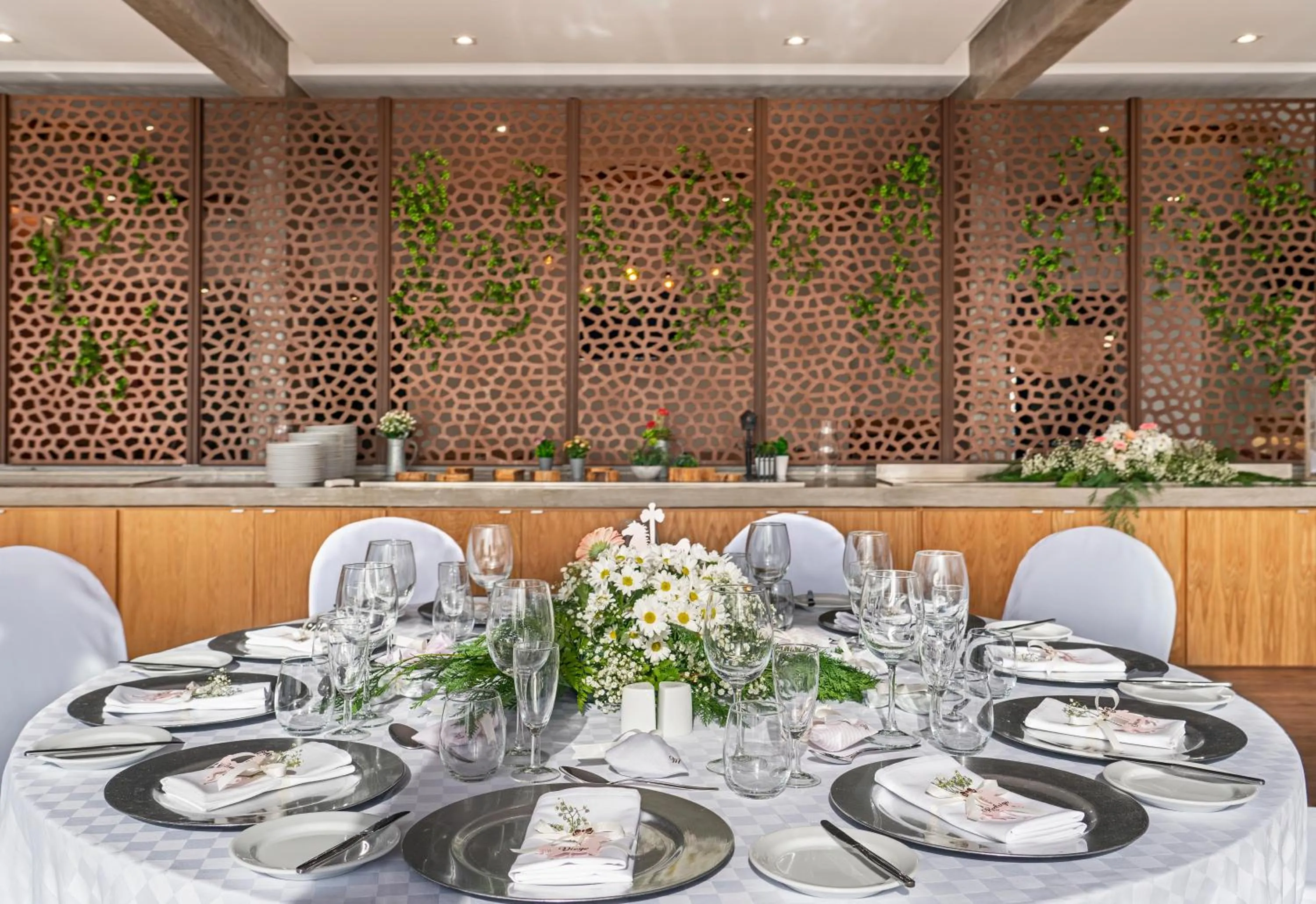 Restaurant/places to eat in Dorisol Buganvilia Studio Hotel