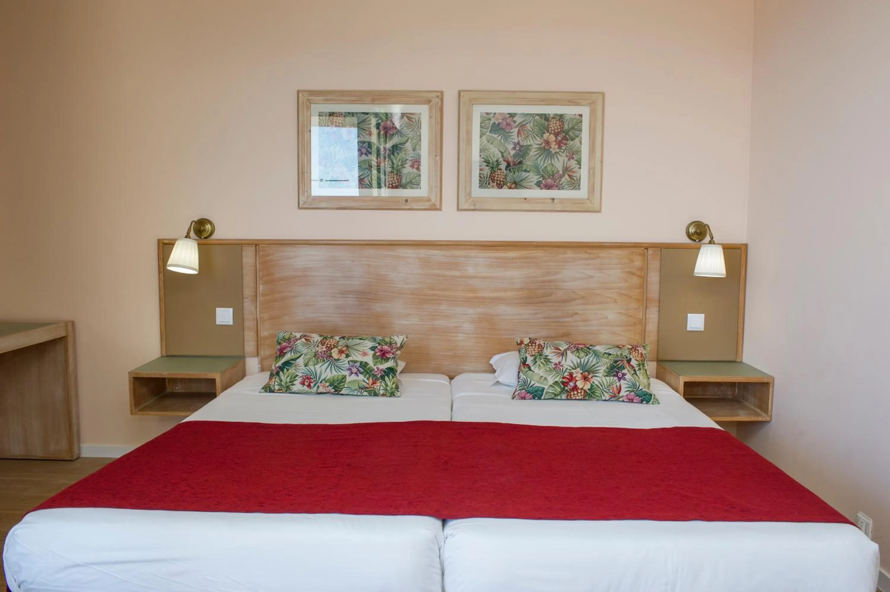 Bedroom, Bed in Dorisol Buganvilia Studio Hotel