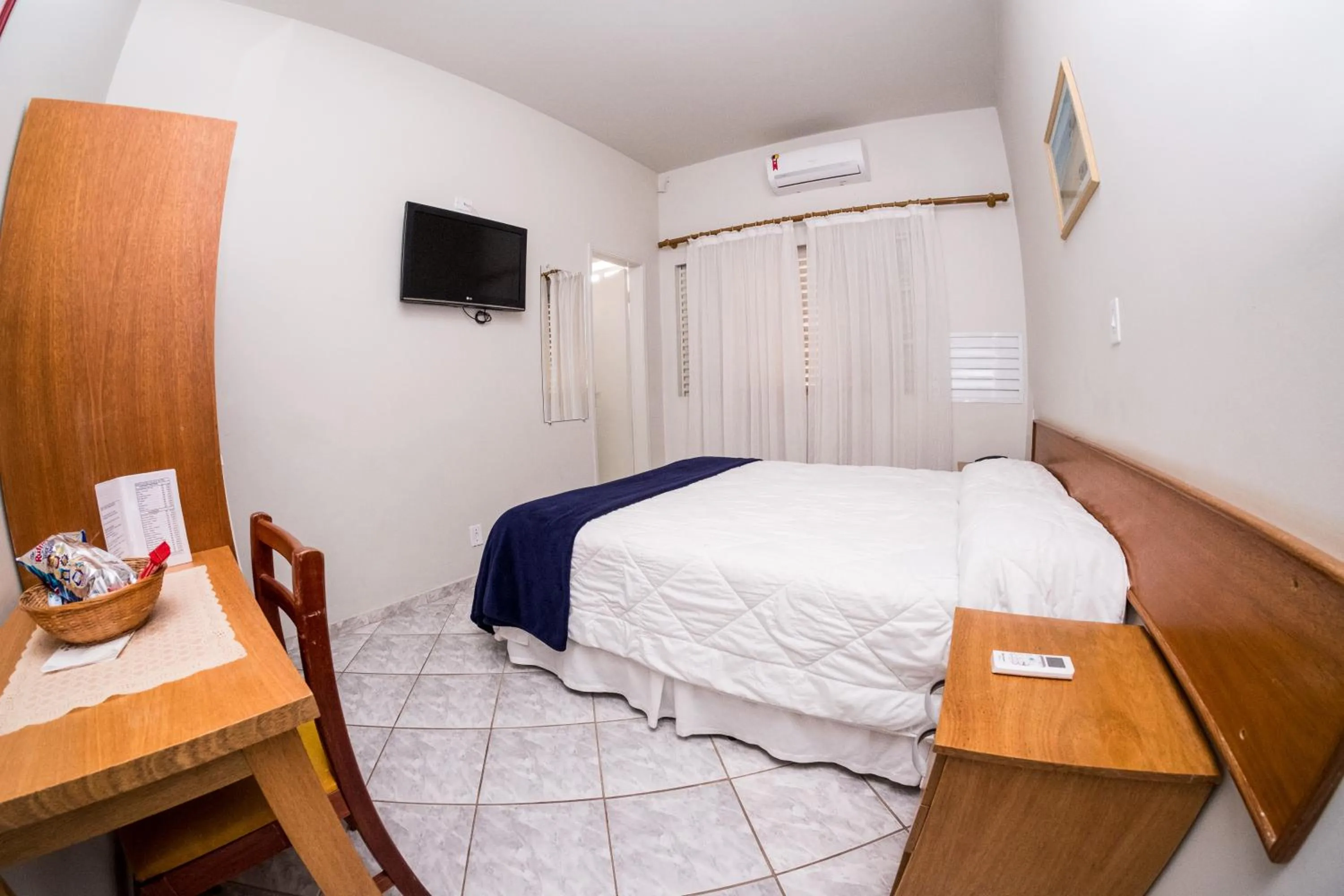 Bed in Santa Rosa Hotel