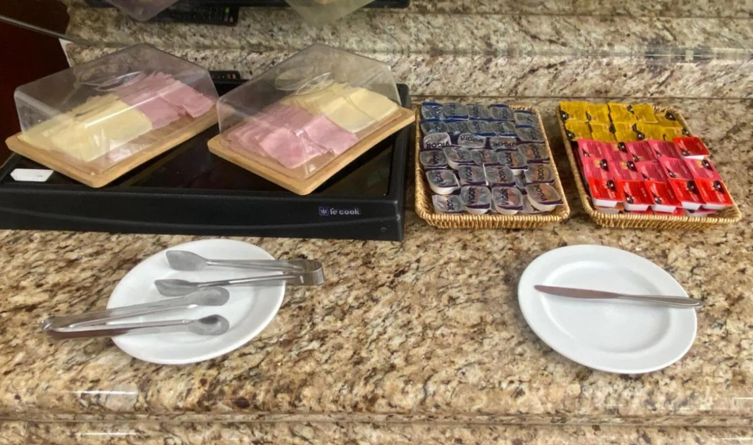 Breakfast in Santa Rosa Hotel