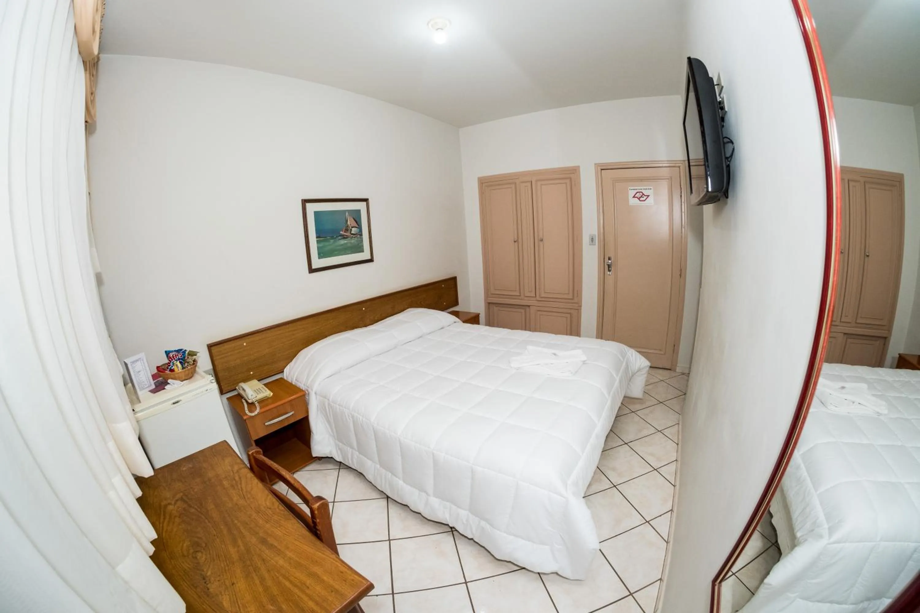 Bed in Santa Rosa Hotel