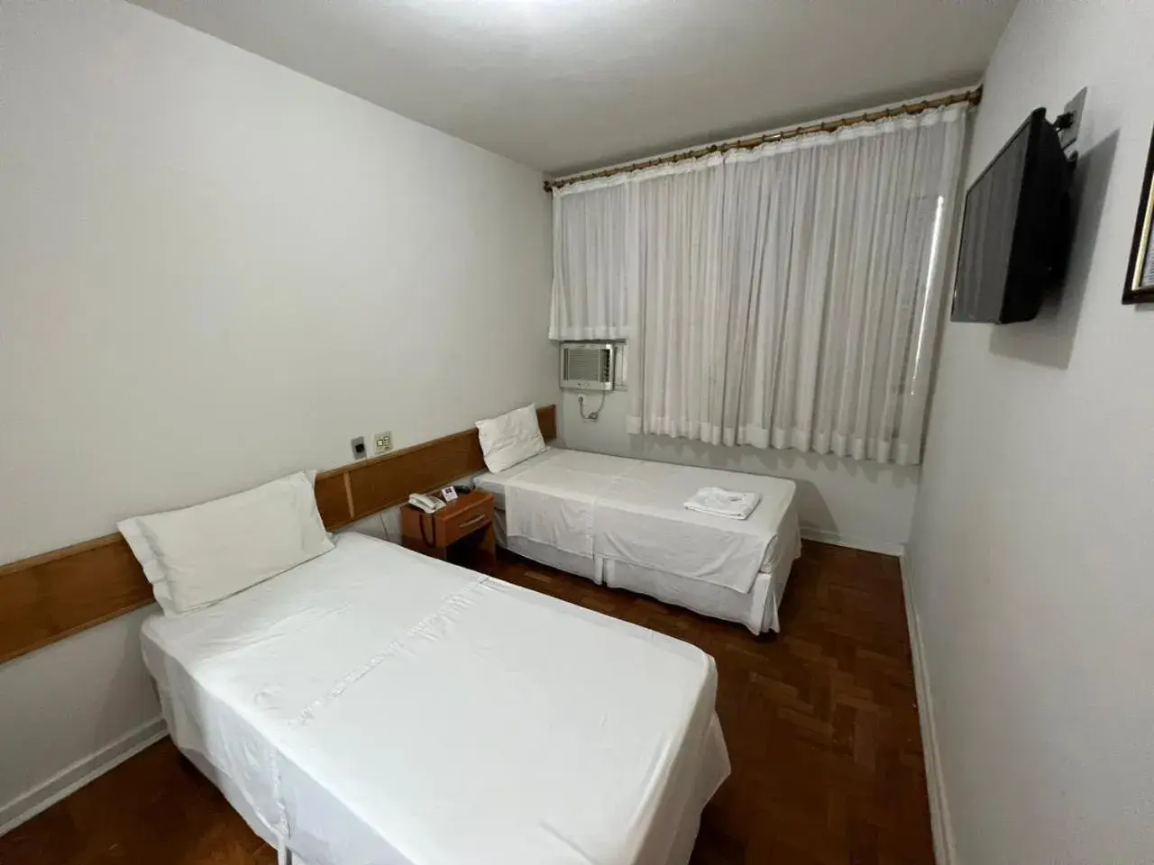 Bed in Santa Rosa Hotel Bed in Santa Rosa Hotel