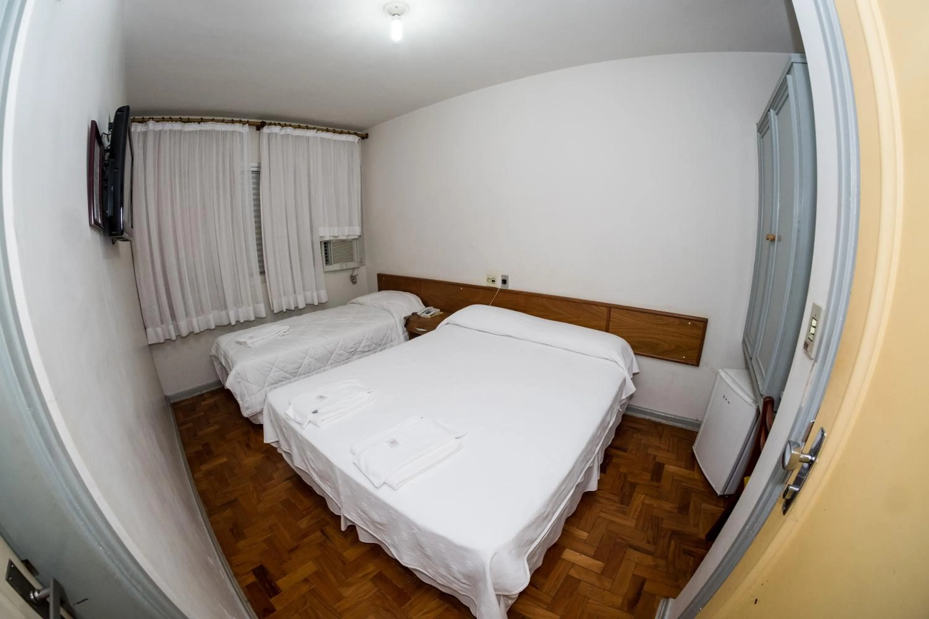 Bed in Santa Rosa Hotel