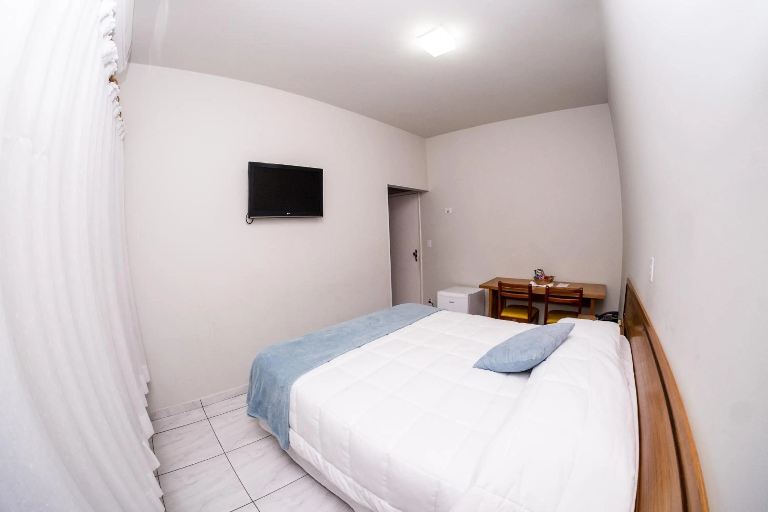 Bed in Santa Rosa Hotel