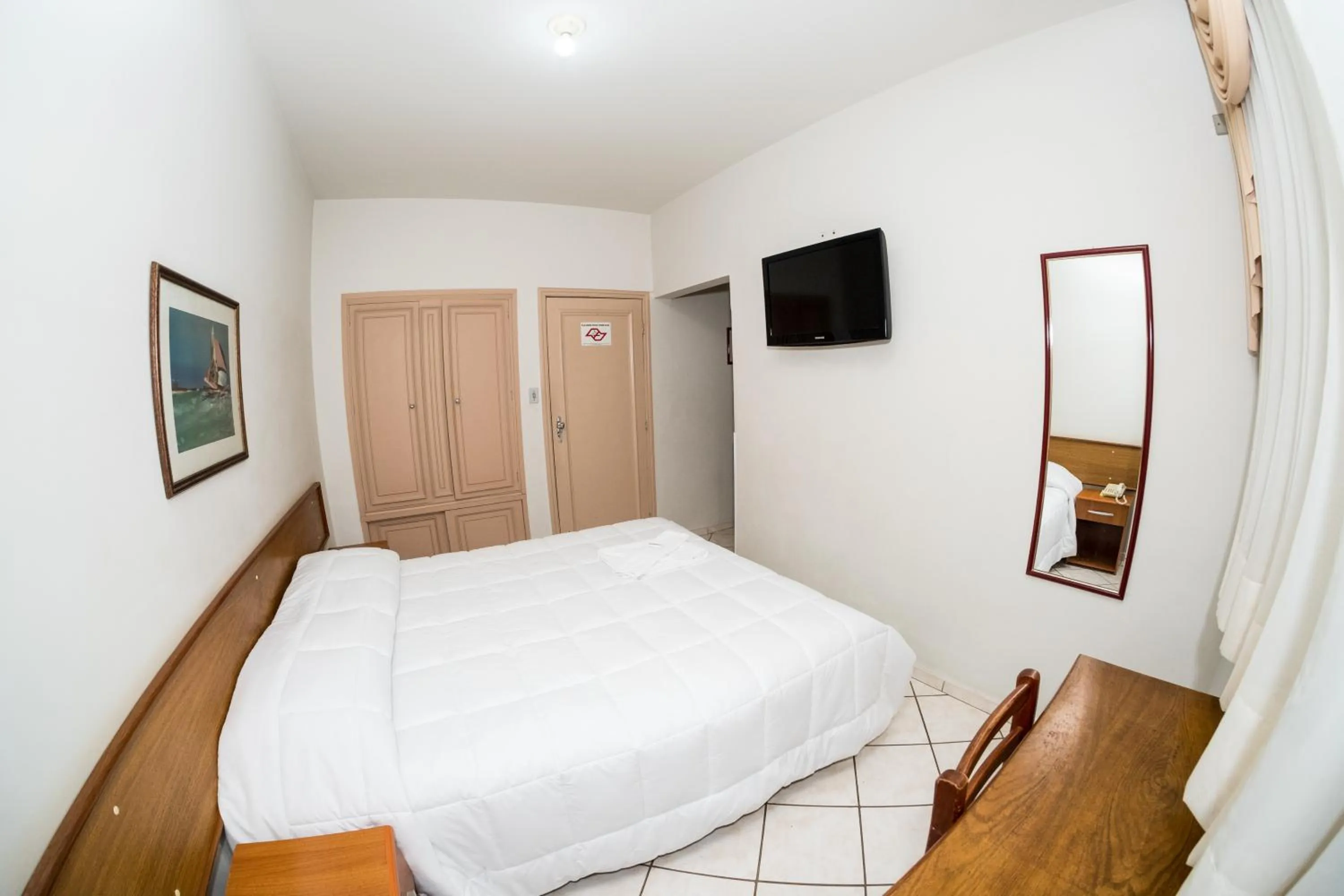 Bed in Santa Rosa Hotel