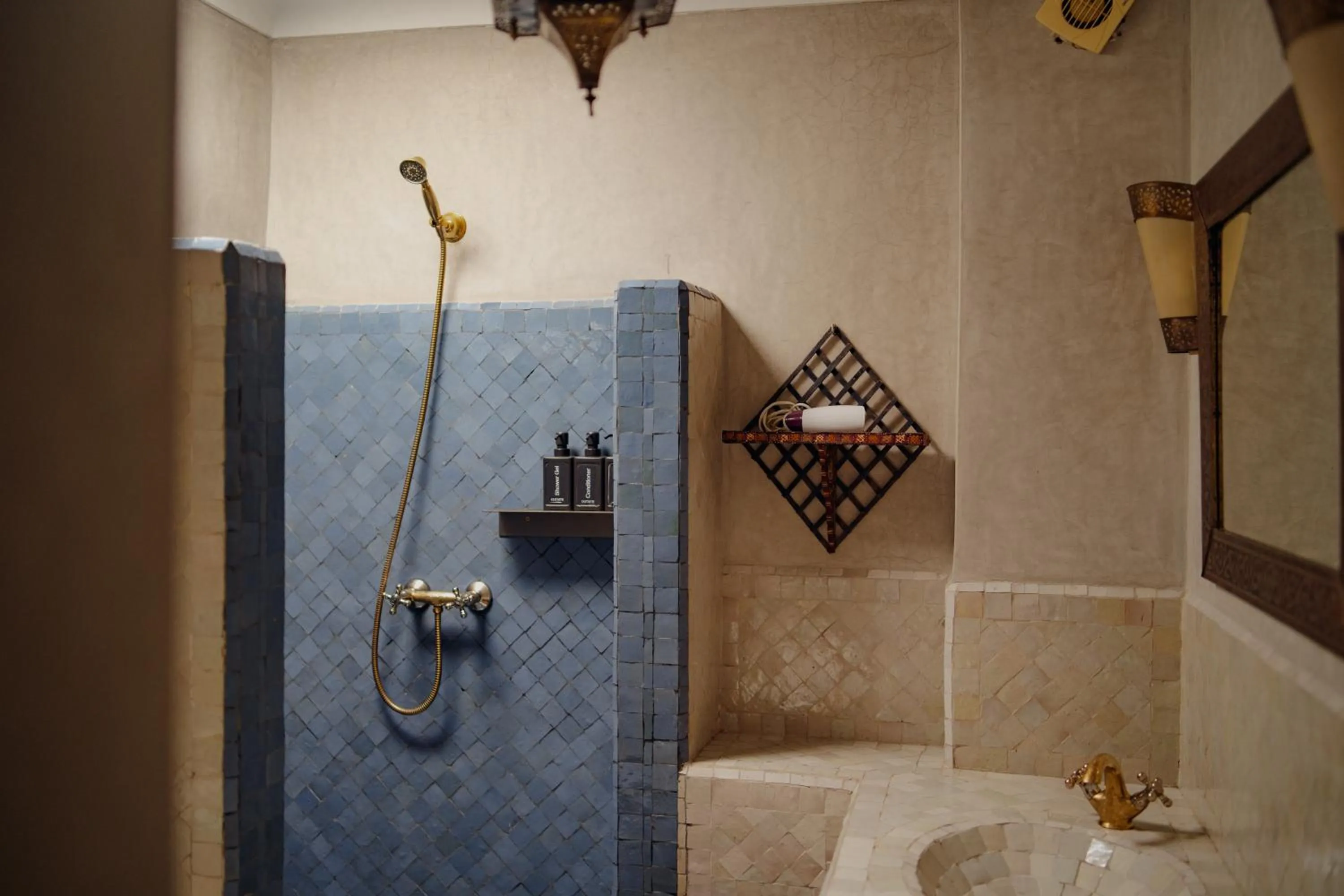 Shower in Outsite Marrakesh