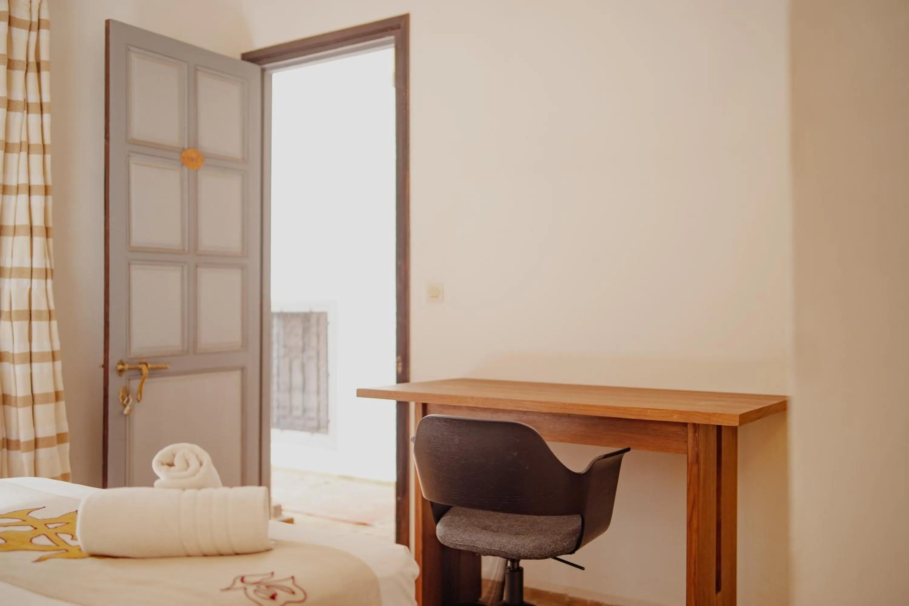 Seating area, Bed in Outsite Marrakesh