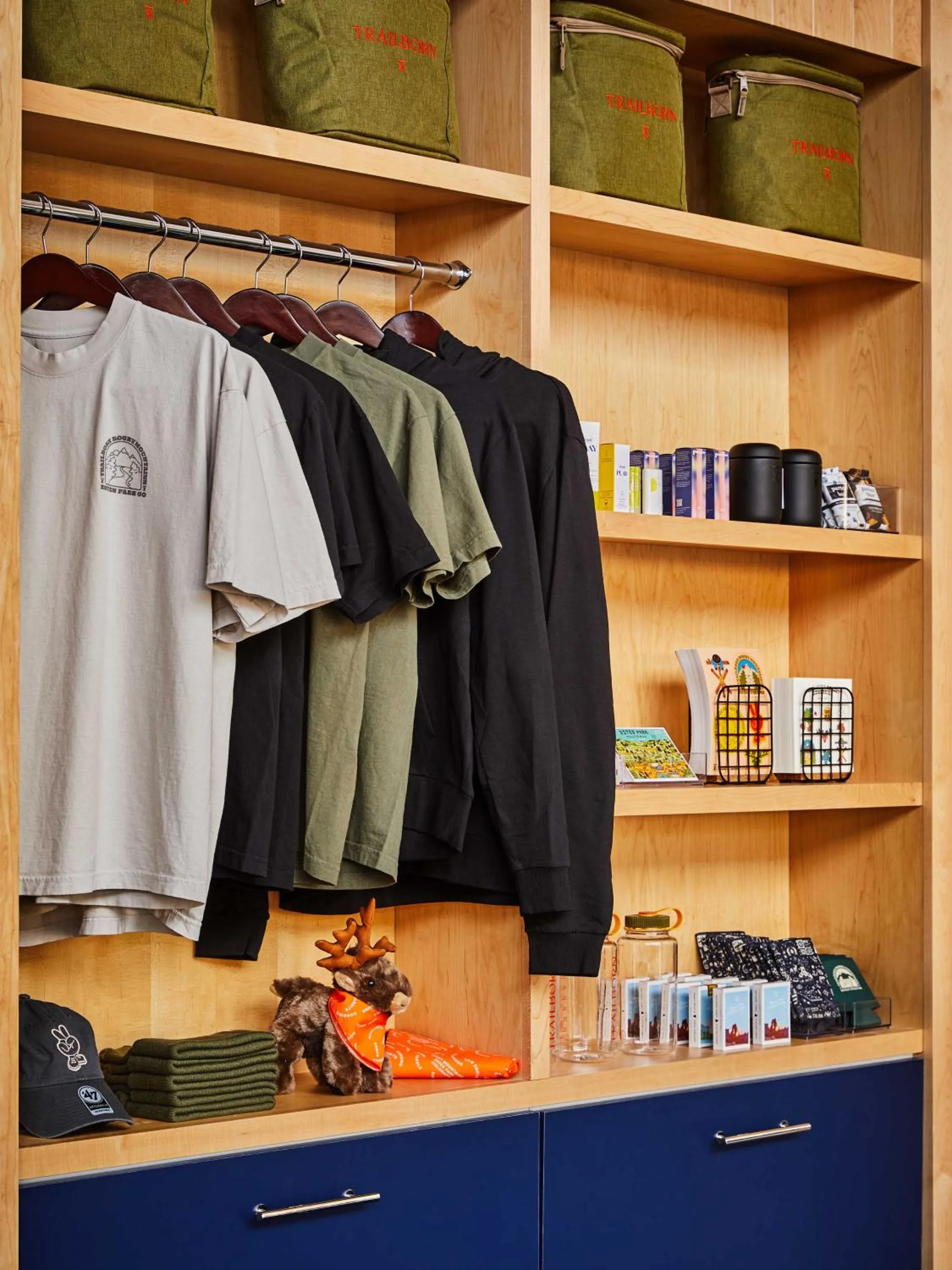 On-site shops in Trailborn Rocky Mountains Outpost