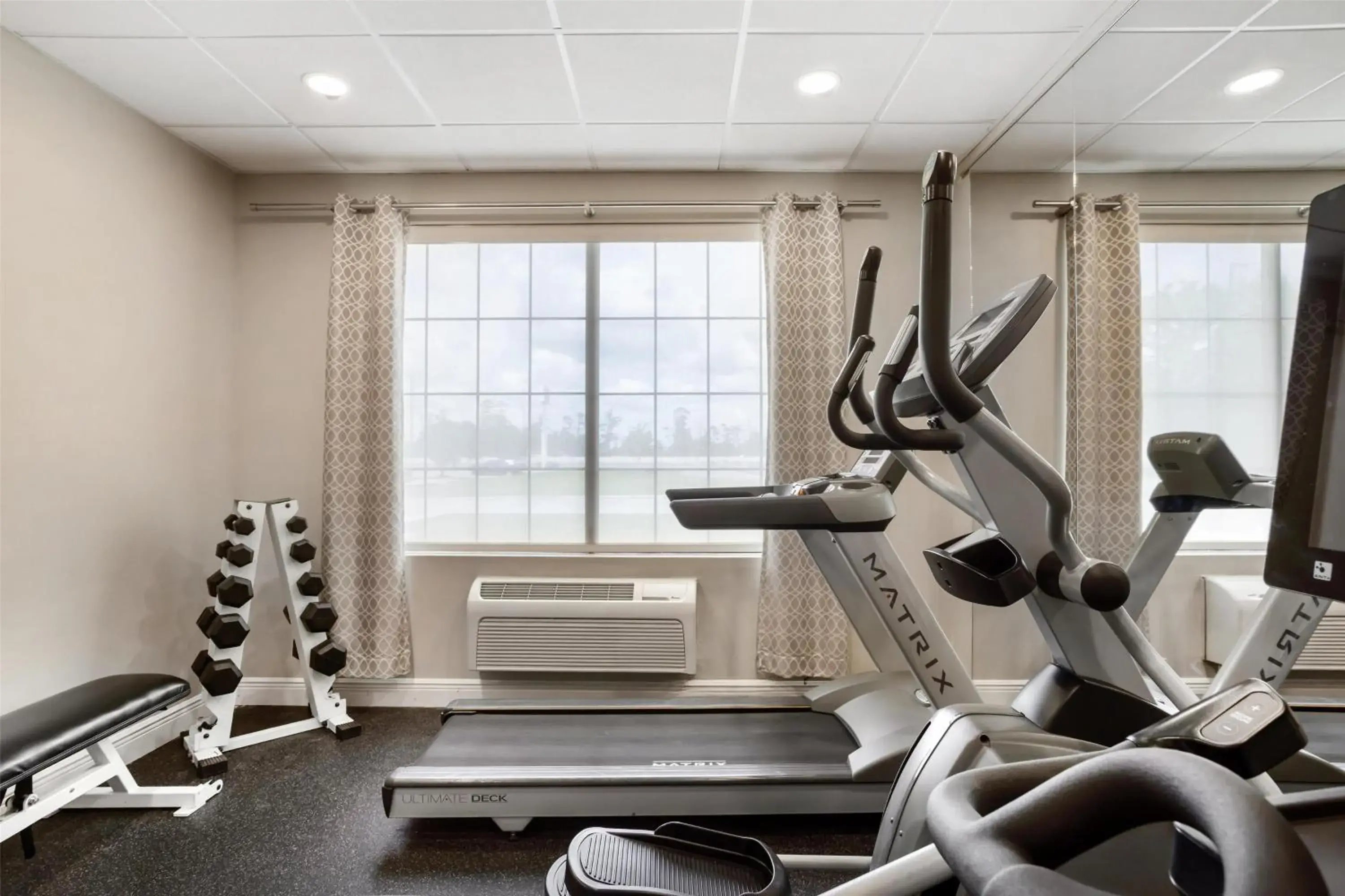 Fitness centre/facilities in Best Western Plus Executive Hotel & Suites Fitness centre/facilities in Best Western Plus Executive Hotel & Suites